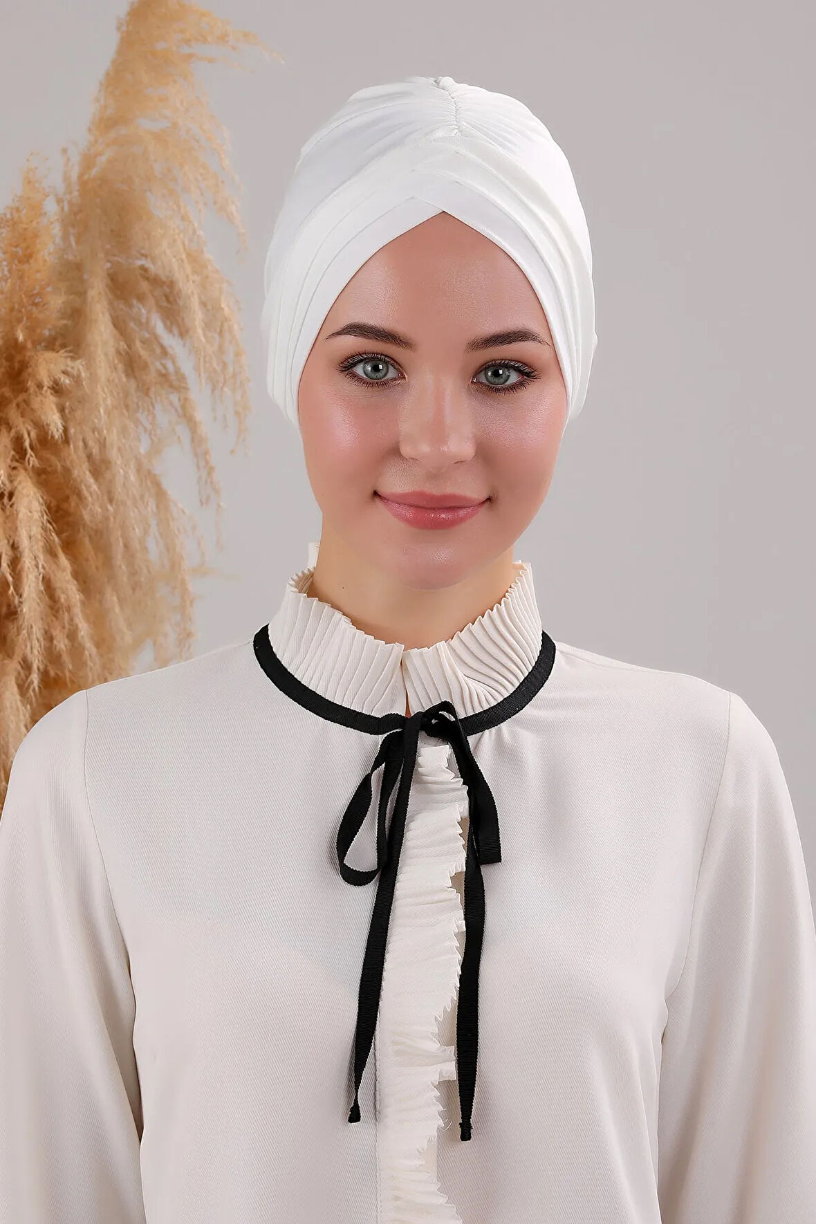 Kadın Üç Bantlı Çapraz Hazır Türban Dış Bone Ekru