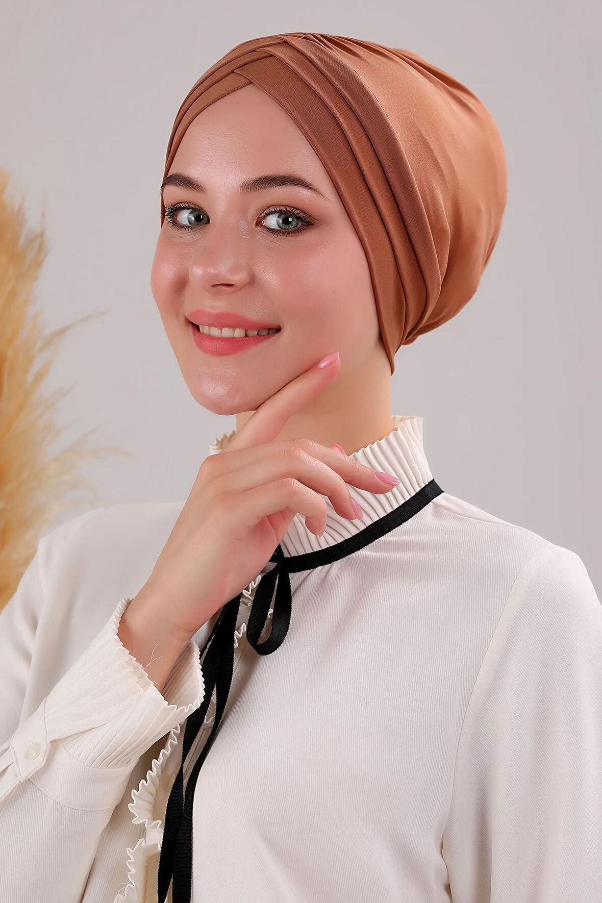 Kadın Üç Bantlı Çapraz Hazır Türban Dış Bone Taba