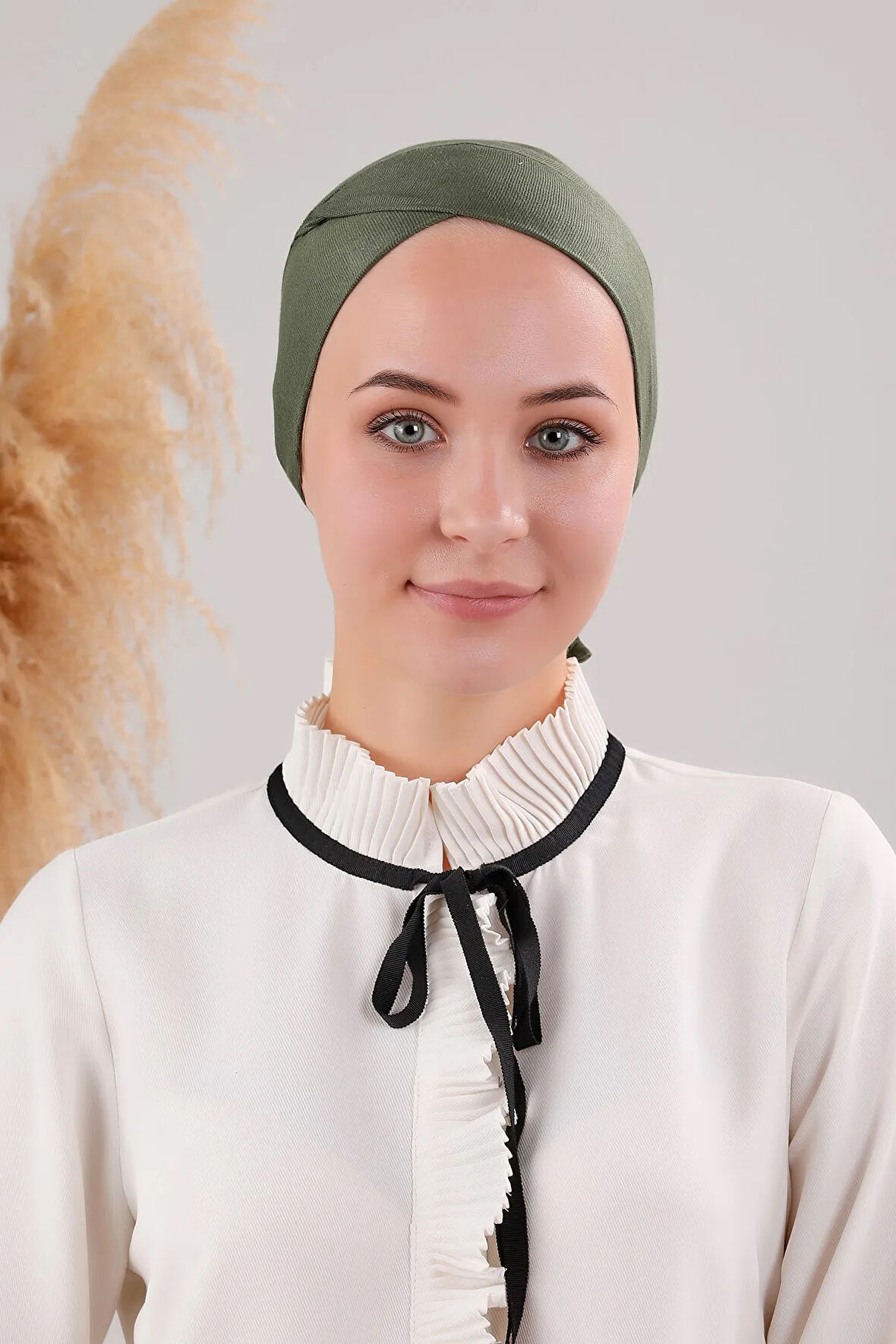 Bağlamalı Dikişsiz Çapraz Bone Haki