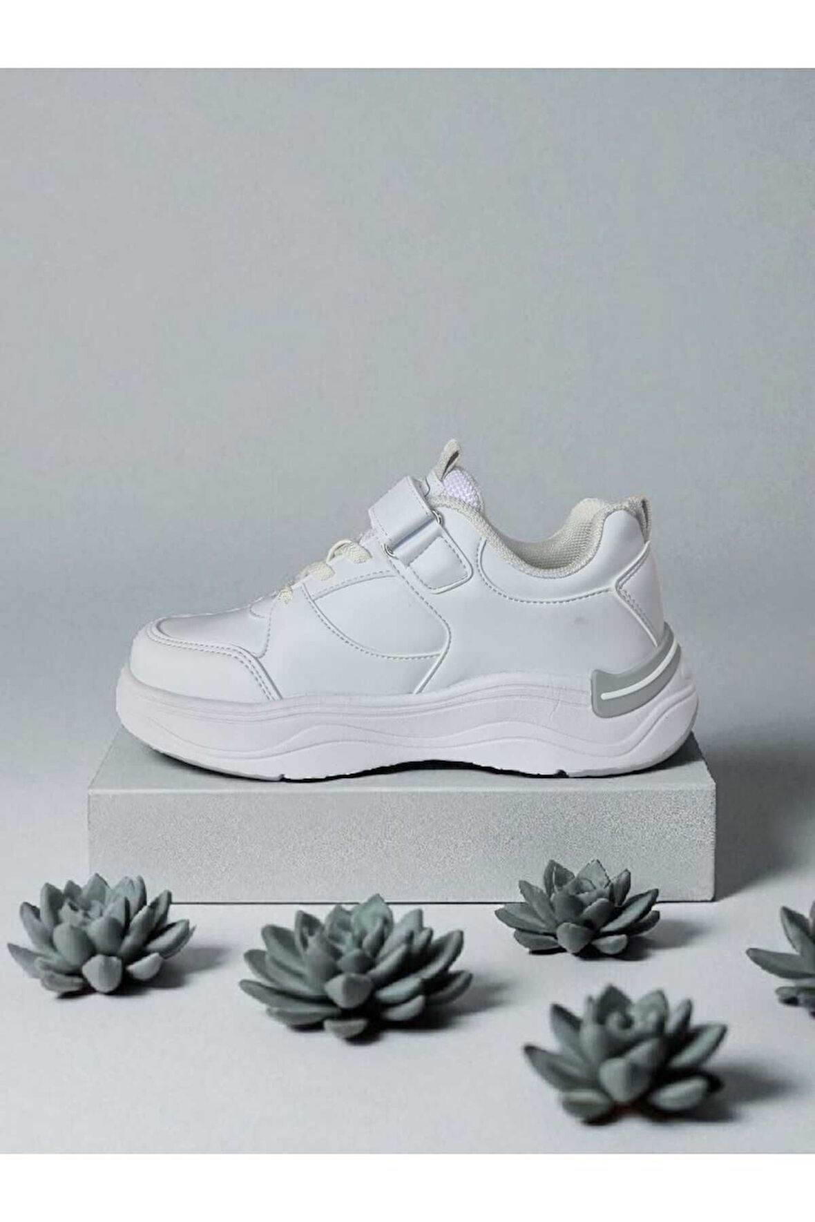 UNISEX KAUÇUK TABAN CIRTLI BAĞCIKLI ESNEK VE HAFİF ÇOCUK SNEAKER