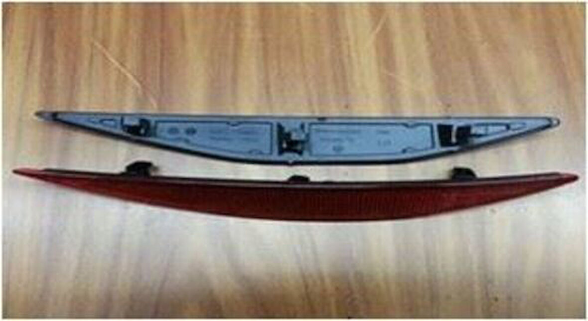 Monreal 71987 Reflektör Arka Tampon KarartIImıs Sağ Golf7 2013-2016 5G0945106A