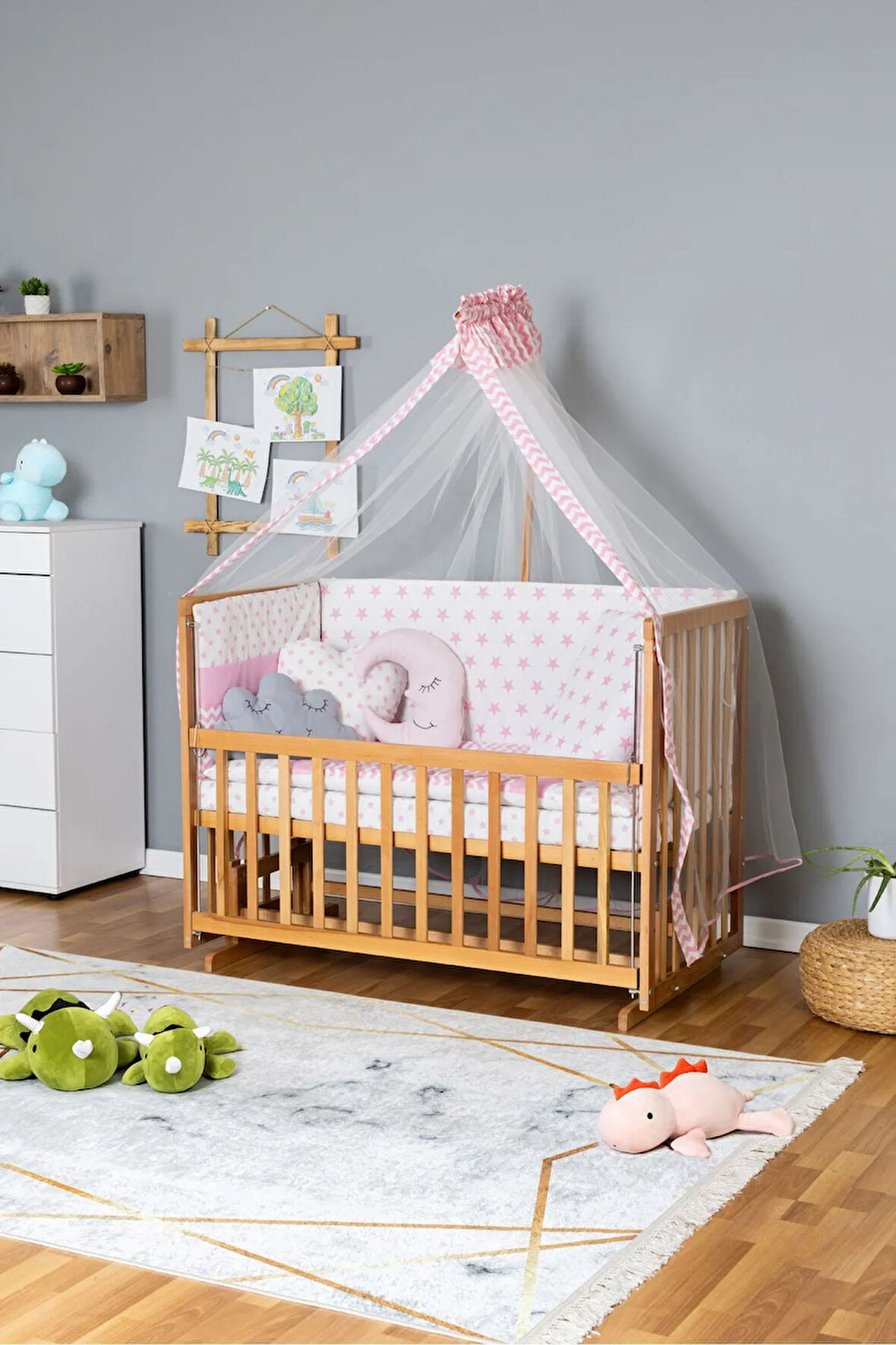 Ahşap Beşik Anne Yanı Beşik Vernikli 70x130 - Pembe Yıldız 3 Yastıklı Uyku Seti + Yataklı