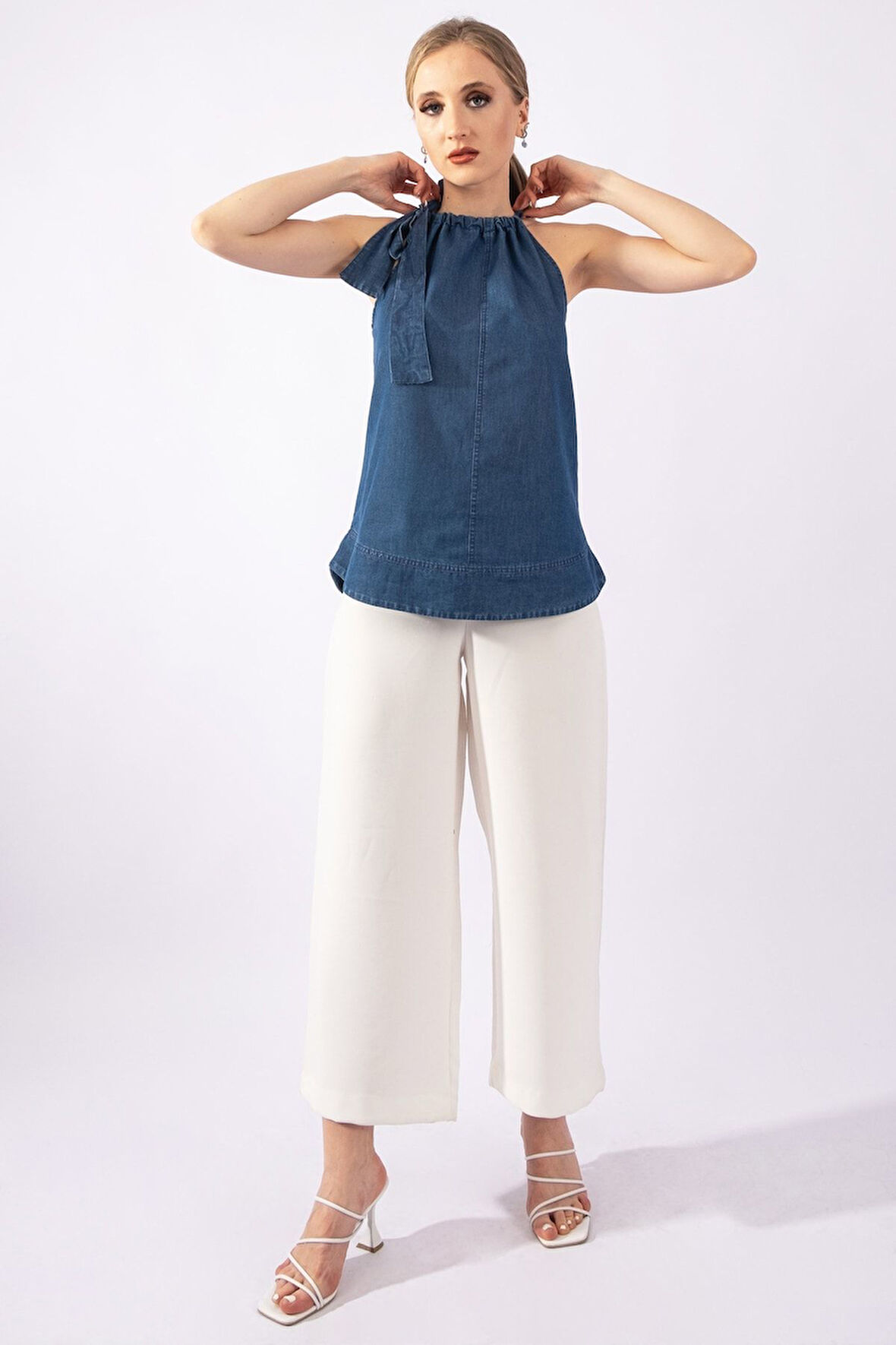 Kadın Mavi Renk Boyundan Bağlamalı Örme Kumaş Penye Tunik