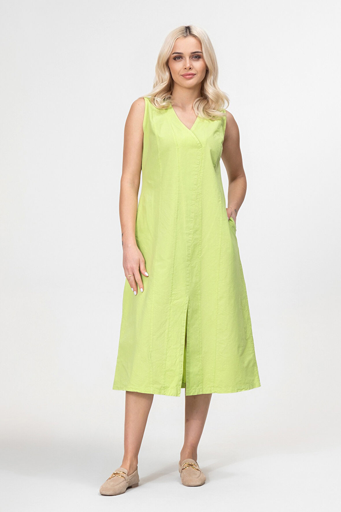 Bold and Young Kadın Yırtmaçlı V Yakalı Kolsuz Pamuklu Elbise