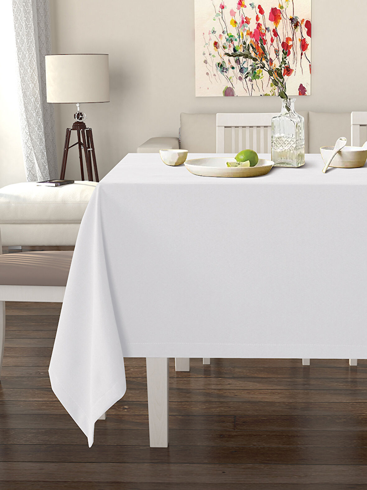 Pastel Beyaz Renk Masa Örtüsü Kadife Dokulu Leke Tutmaz