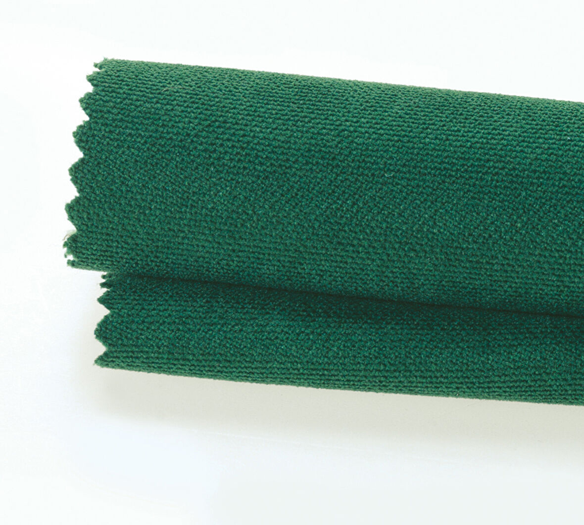 Demor Home Kadife Dokulu Çam Yeşili Dertsiz Masa Örtüsü