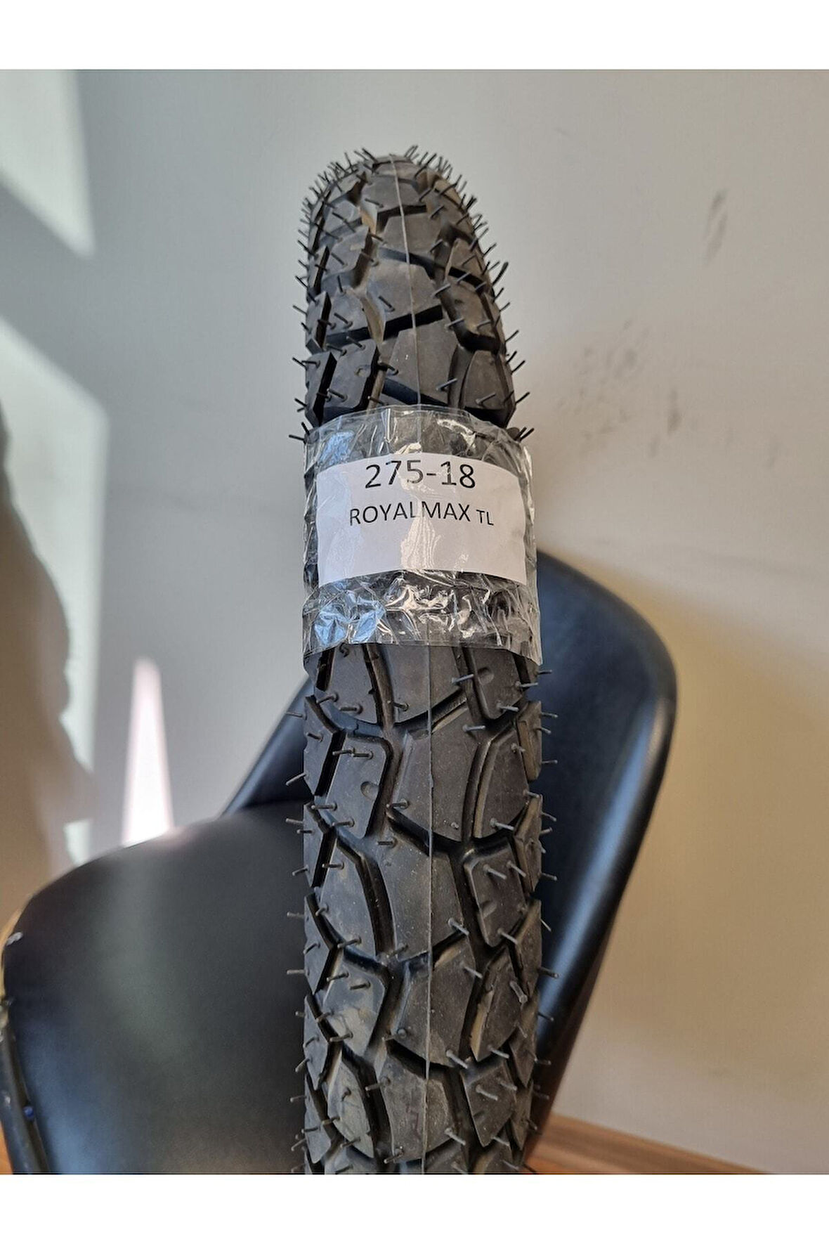 275-18(TUBELESS) MOTORSİKLET LASTİĞİ