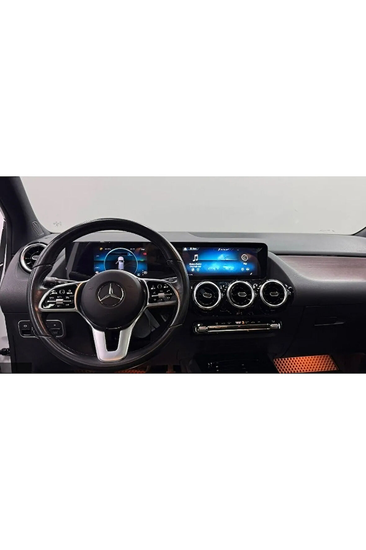 Mercedes B 180 2022-2024 Model Uyumlu Gösterge Ve Dokunmatik Bilgi Ekranı 9h Nano Ekran Koruyucu