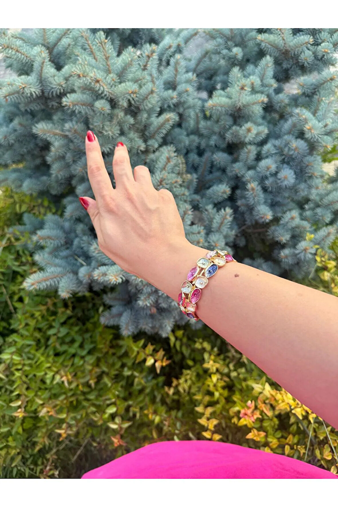 Özel Tasarım Sedefli Renkli Lotus Pirinç Bilezik