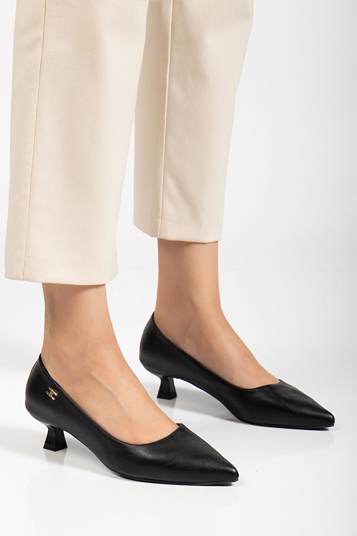 Suins Molina Model Kadın Mini Topuklu Stiletto Ayakkabı