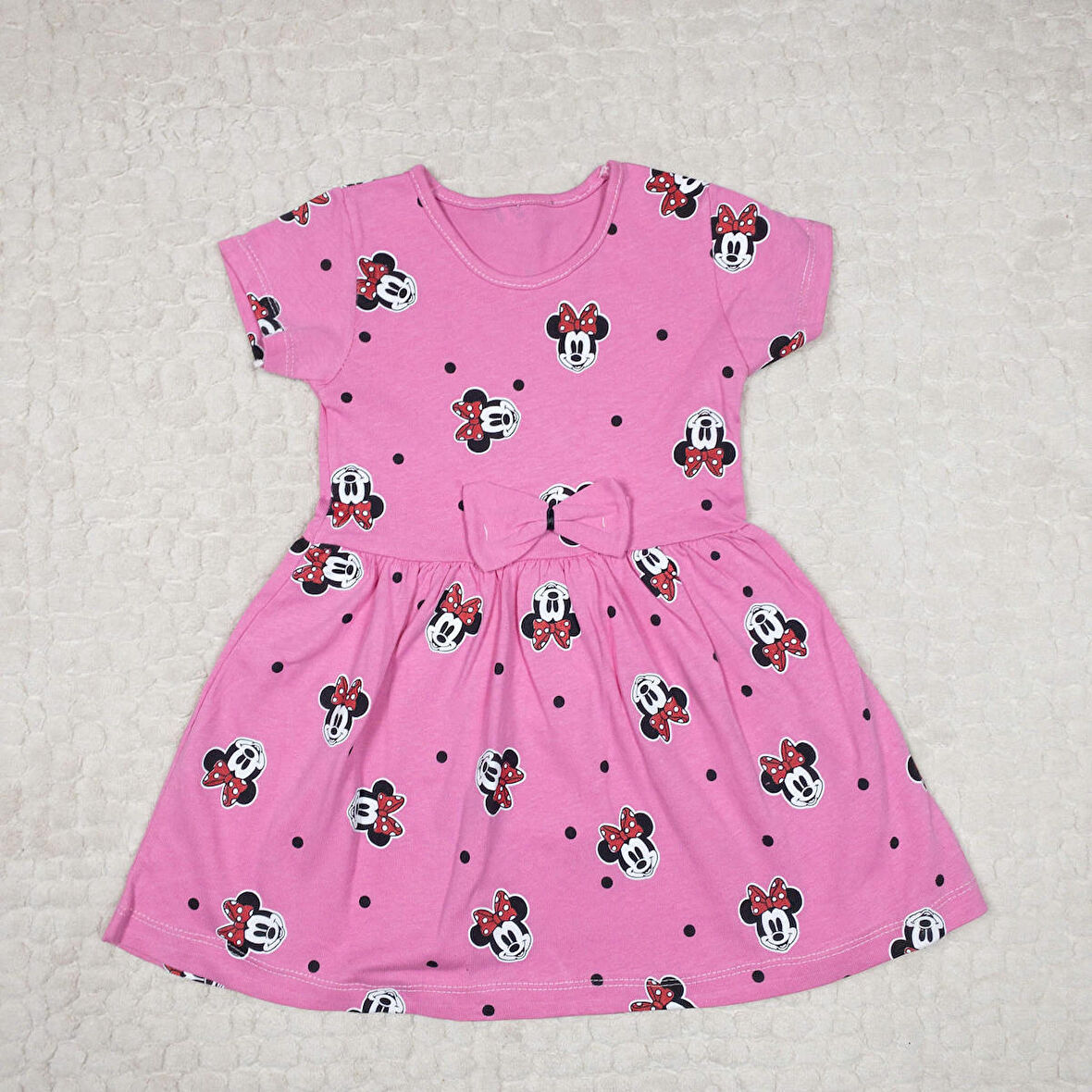 Minnie Mouse Desenli Fiyonk Detaylı Kısa Kol Elbise