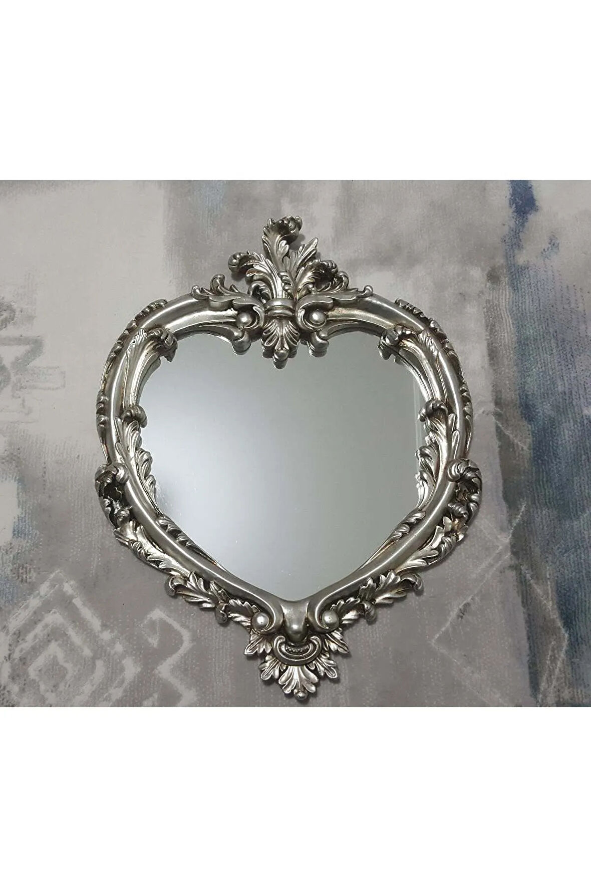 Yaprak Ve Sarmaşık Kabartmalı 57cm Büyük Kalp Çerçeve Silikon Kalıp K-608