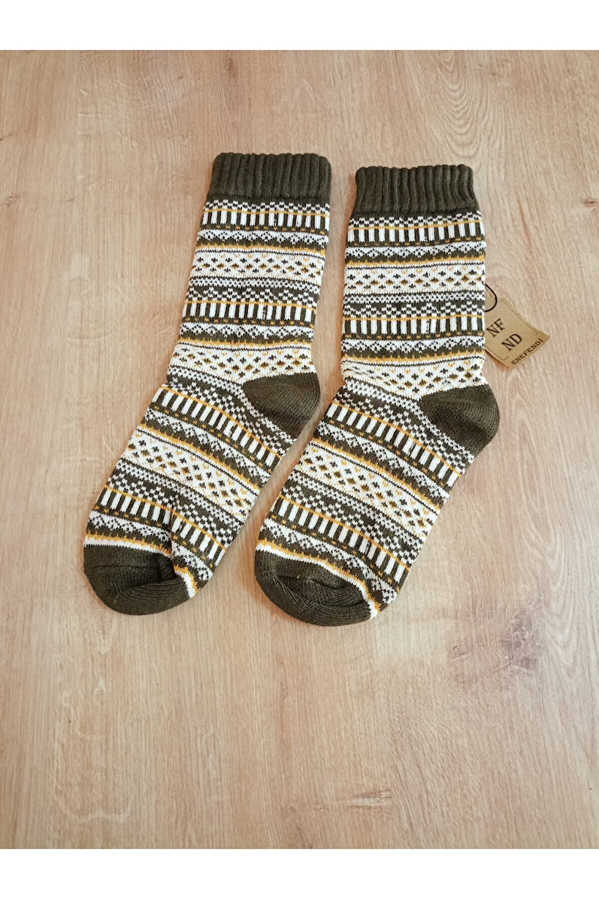 HAVLULU KIŞLIK YUMUŞAK SICAK YILBAŞI MOTİF DESENLİ ETNİK KADIN ÇORABI PAMUKLU HAKİ BEYAZ ÇORAP