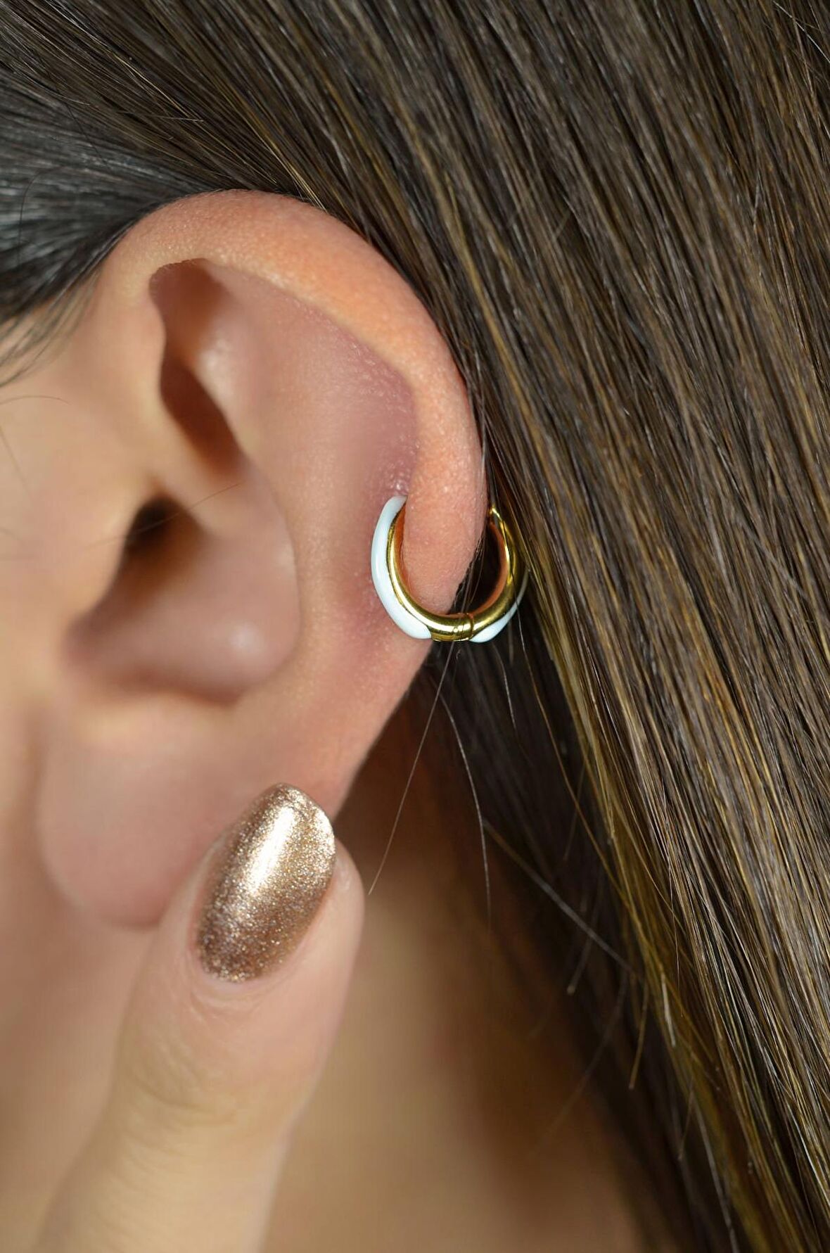 Beyaz Mineli Çelik Halka Piercing Tragus Helix Kıkırdak