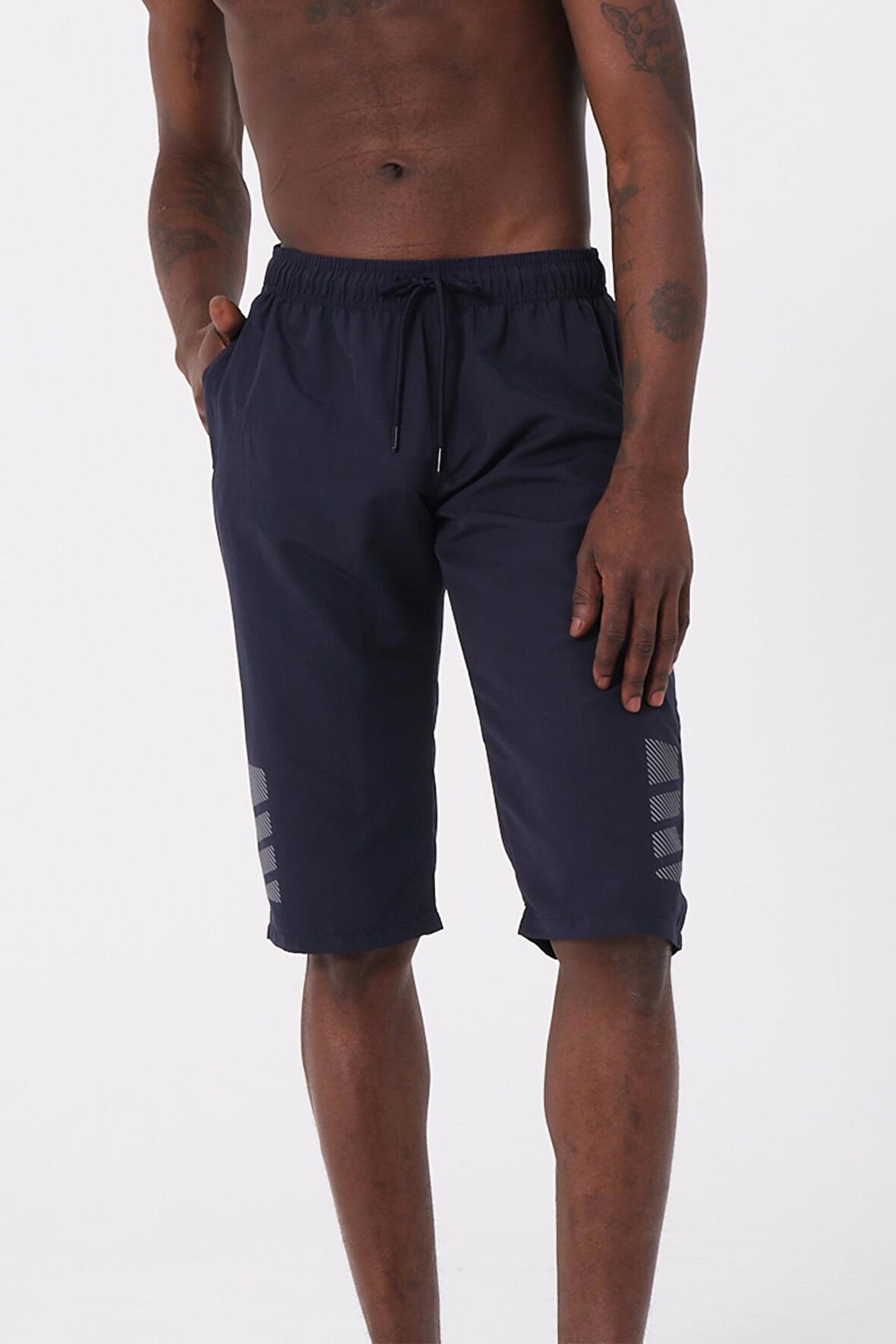 Lacivert Büyük Beden Diz Altı Uzun Model Su İtici Özellikli Erkek Plaj Deniz Kapri Şort