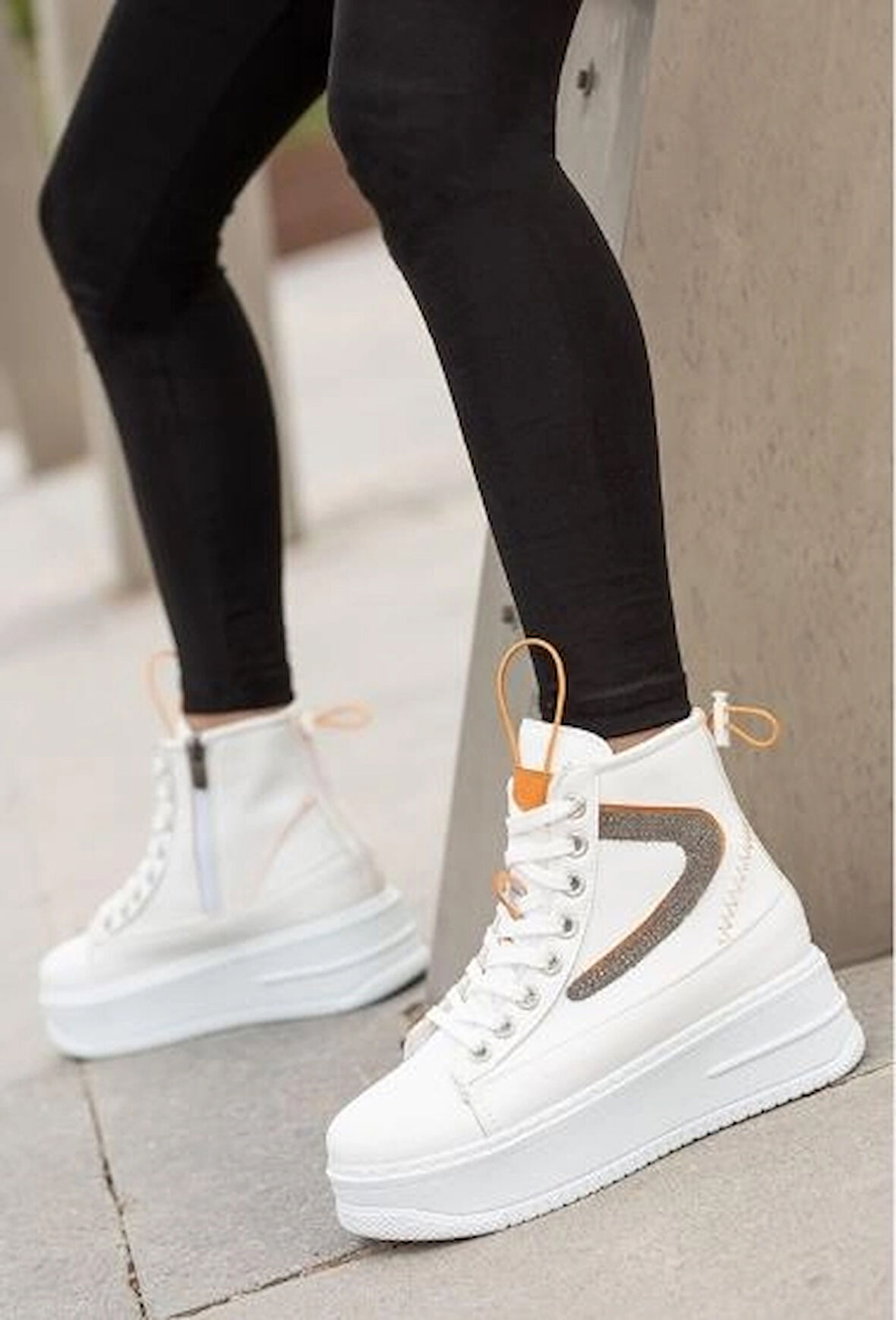 Mergenshoes BF950 Beyaz Kalın Taban Kadın Spor Bot