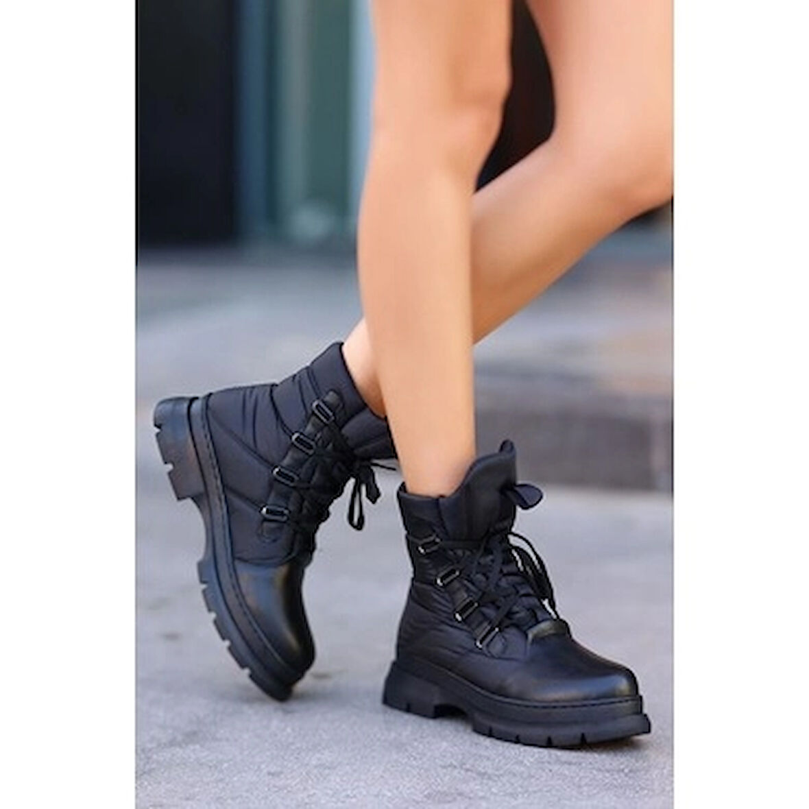 Mergenshoes Kp02 Siyah Paraşüt Detaylı Kışlık Kadın Kar Botu