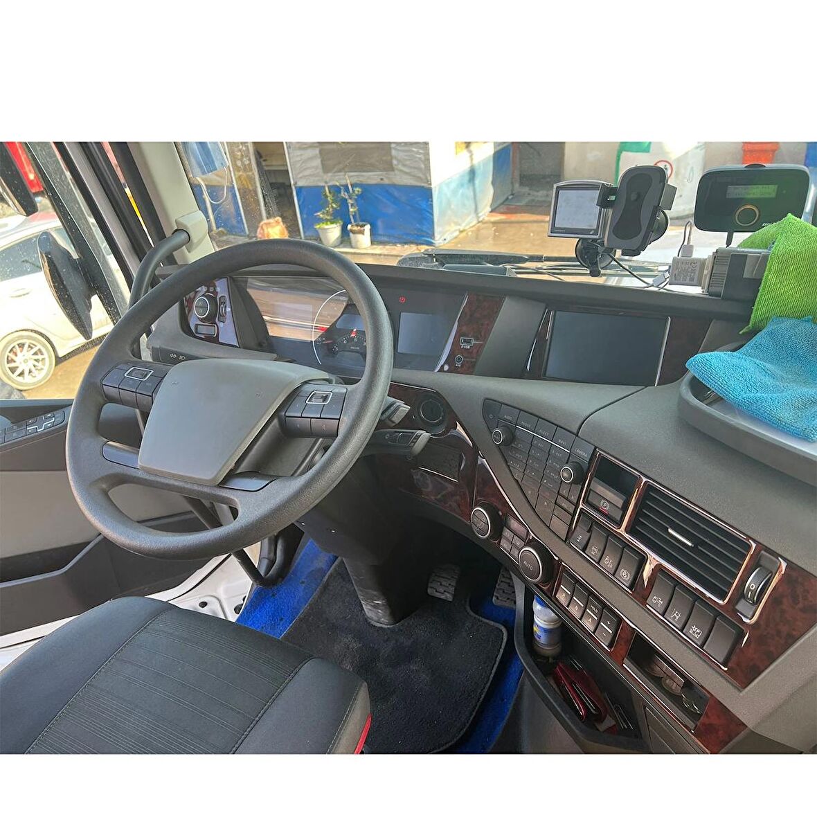 Meriç® Volvo FH Ön Torpido Kaplama 11 Parça 2017-2019