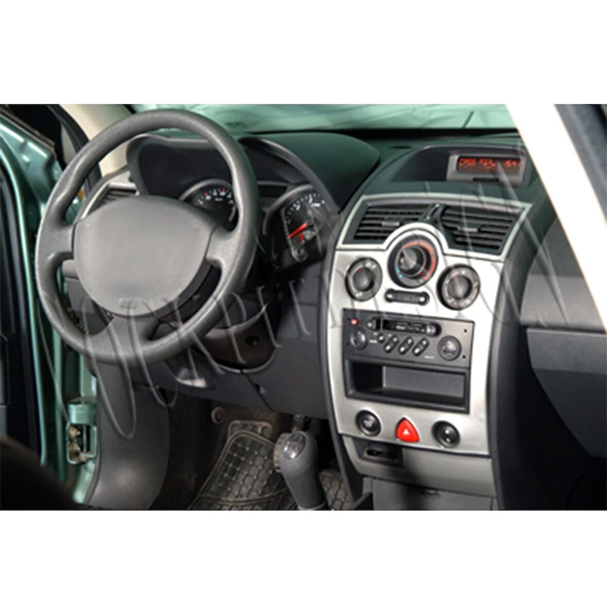Meriç® Renault Megane 2 Ön Torpido Kaplama 17 Parça (Dijital Klima) 03-09