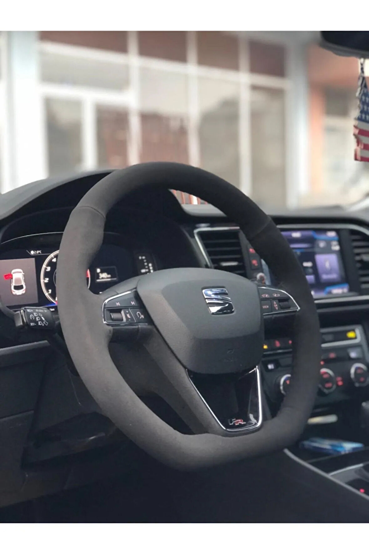Seat Cordoba Alcantara Dikmeli Oto Direksiyon Kılıfı