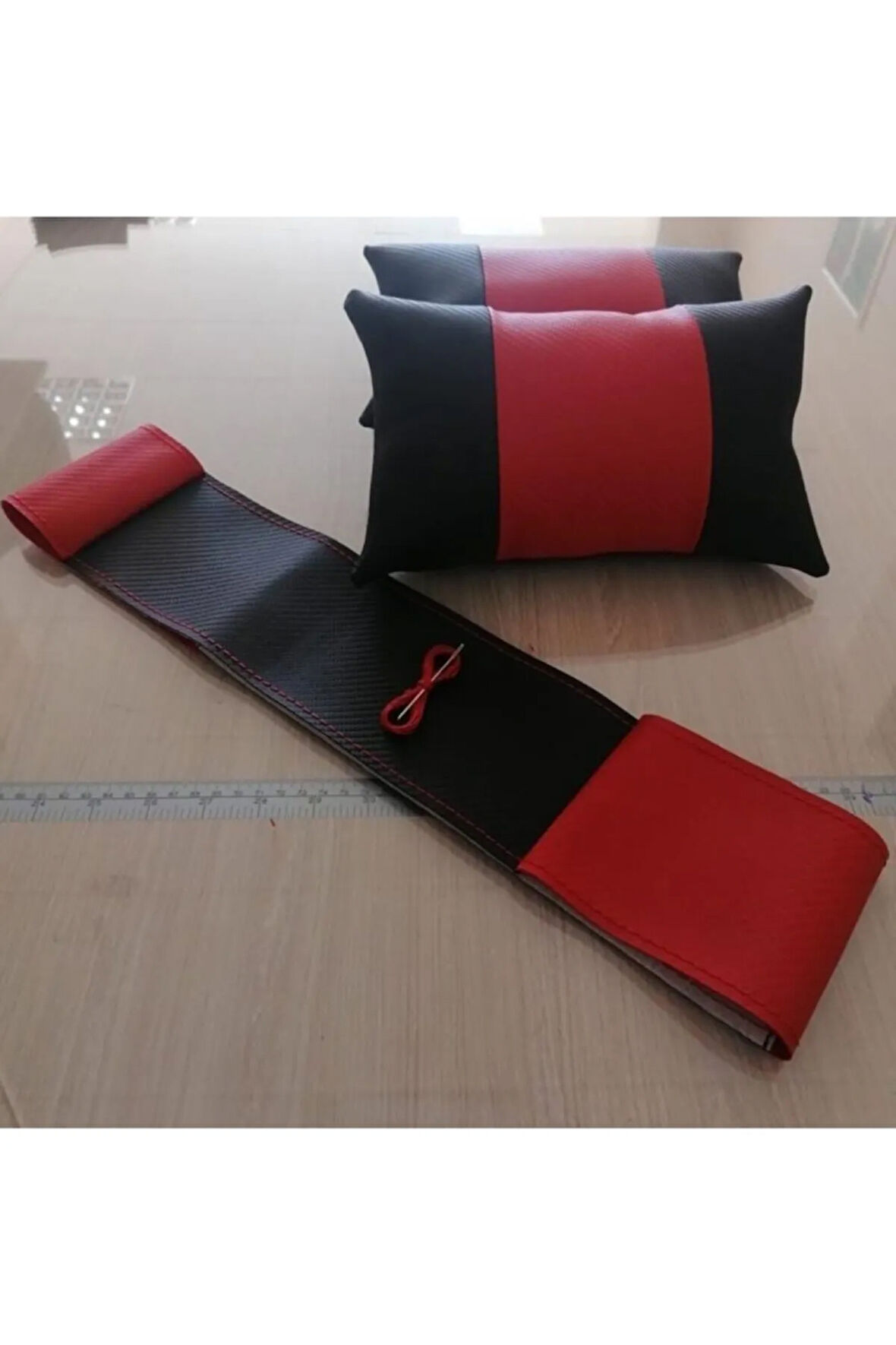 Siyah-kırmızı Oto Deri Direksiyon Kılıfı Ve Oto Araba Araç Seyahat Boyun Yastık