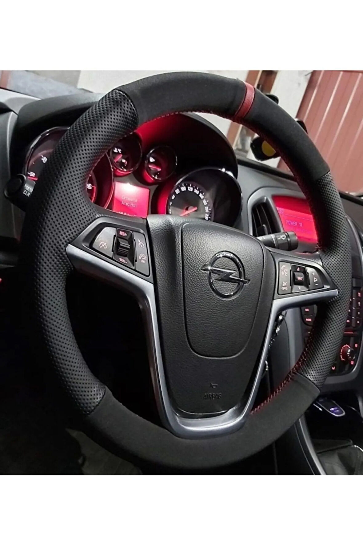 Opel Astra J Kasa Kırmızı Yüzüklü Nokta-nubuk Deri Direksiyon Kılıfı