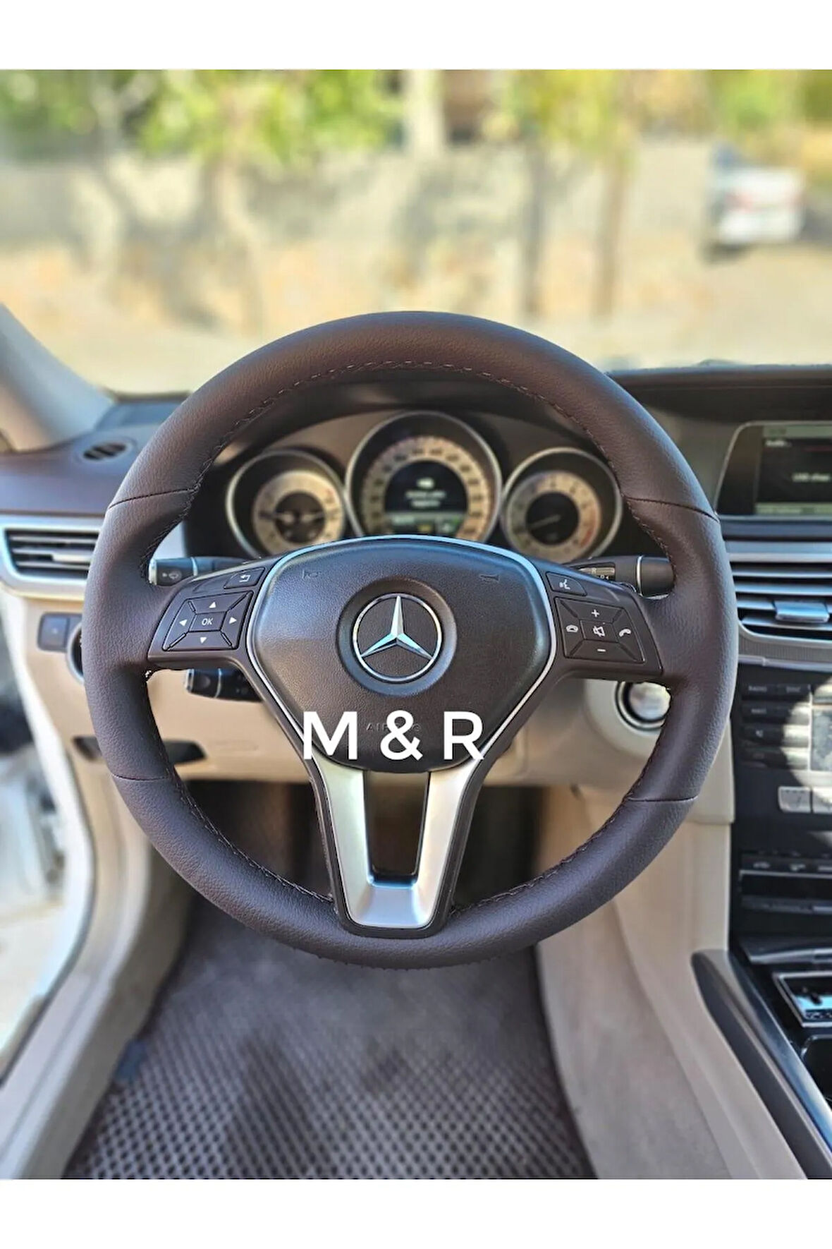 MERCEDES E250  DERİ DİREKSİYON KAPLAMA