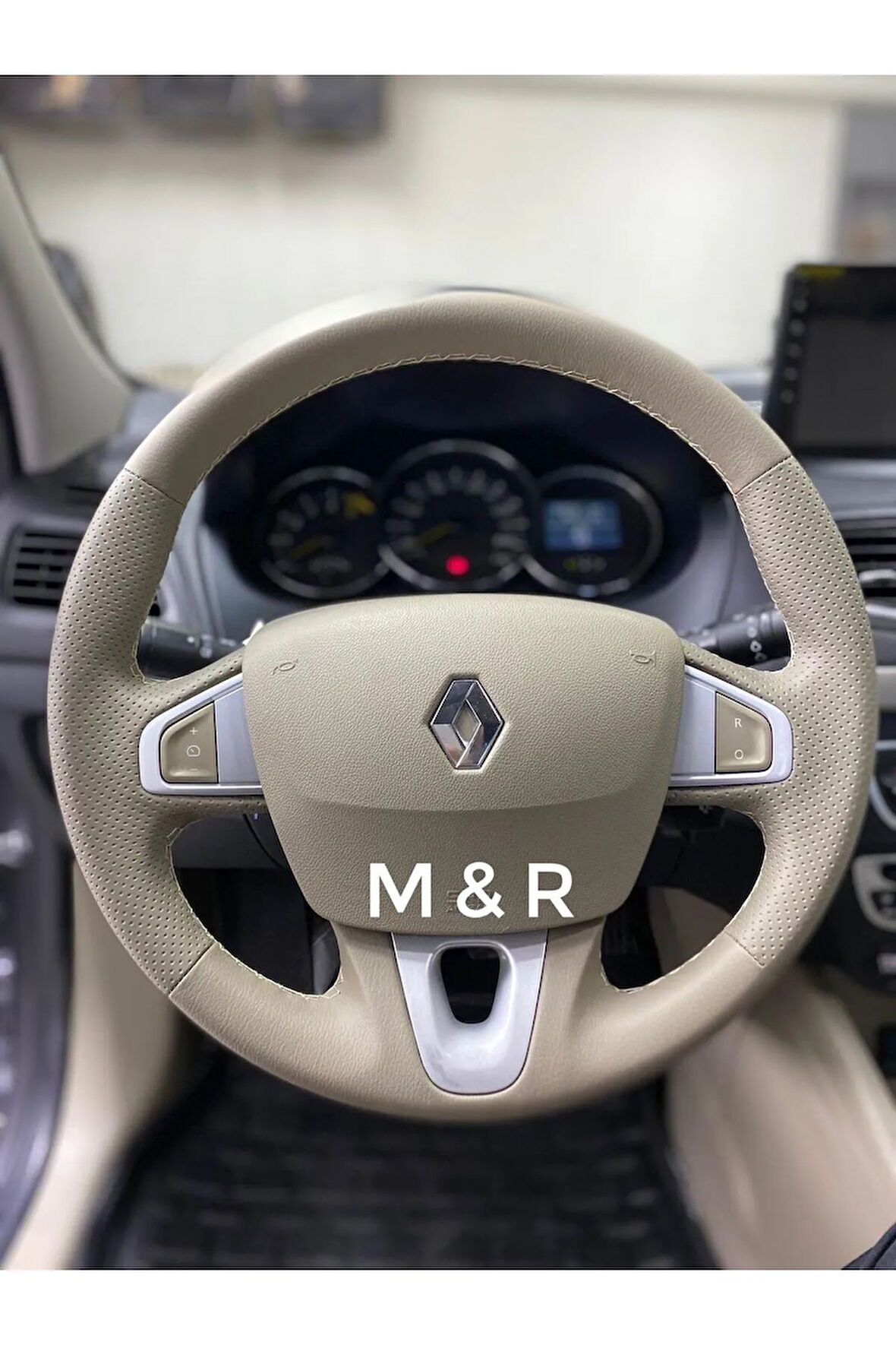 MEGANE 3 FLUENCE  DERİ DİREKSİYON KAPLAMA