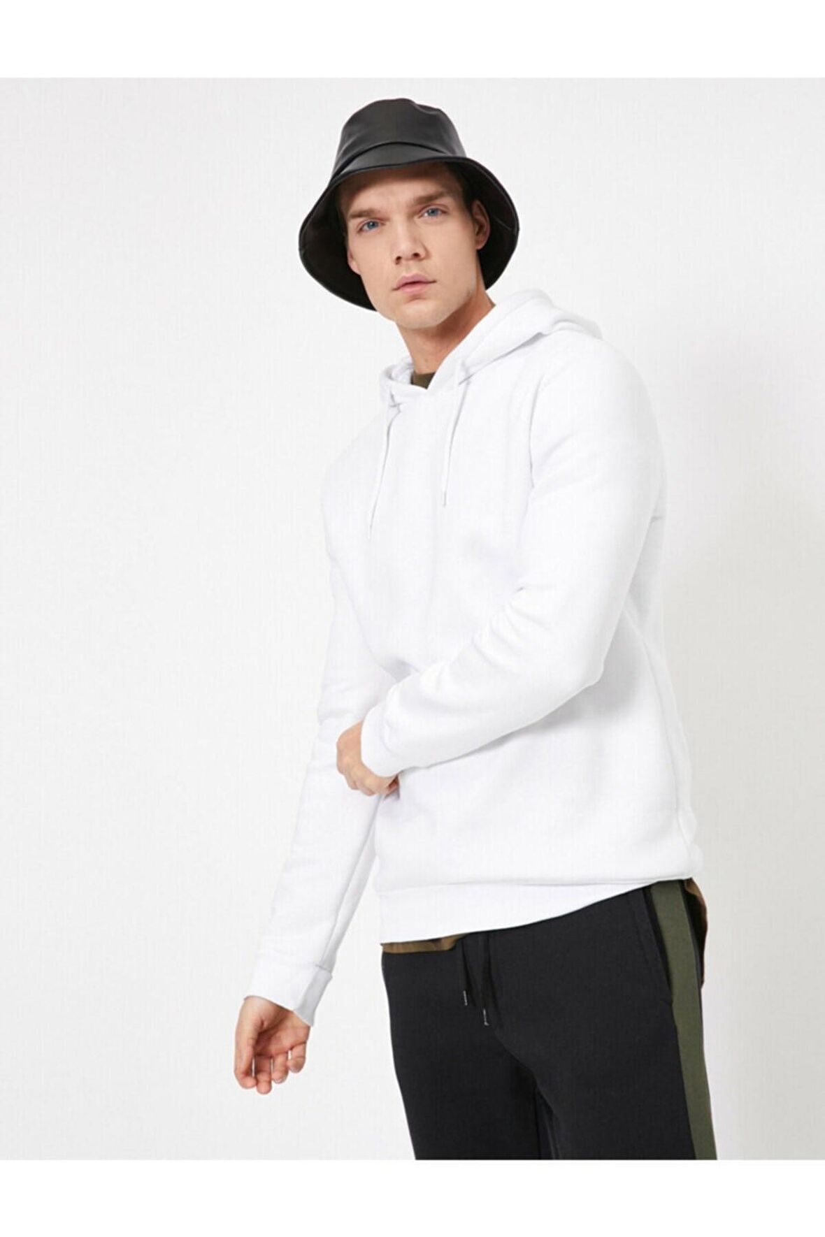 Erkek Siyah Kapüsonlu Sweatshirt 0YAM71593LK