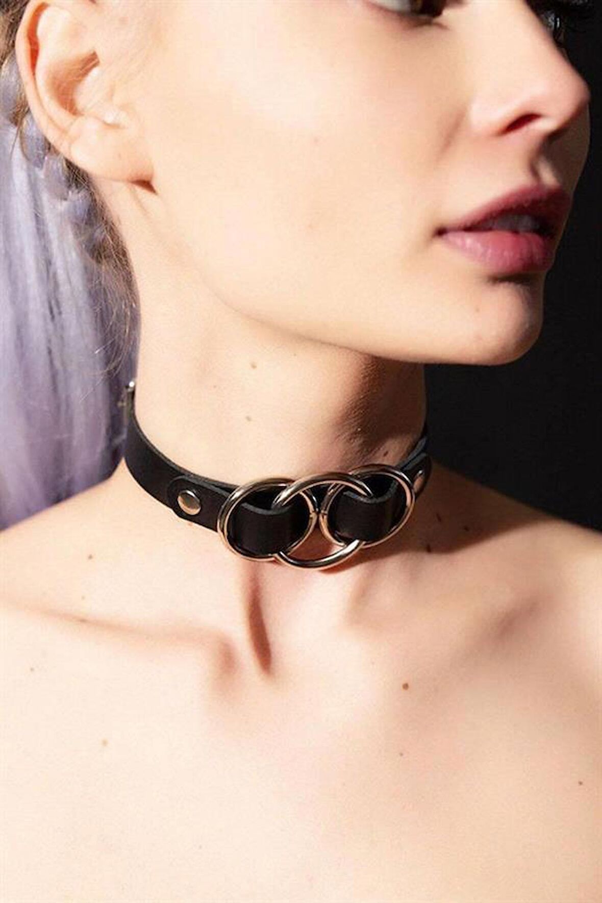 Markano Orta Kısmı Çift Halka İle Yapılmı Deri Harness Kadın Aksesuarı 