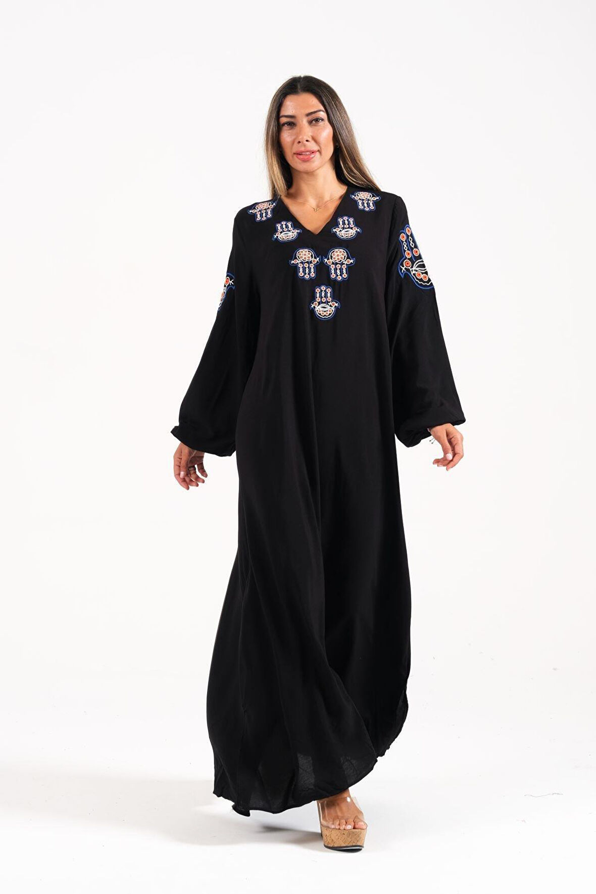 Markano Siyah V Yaka Kolları ve Yakası Fatima Eli Nakışlı Uzun Elbise