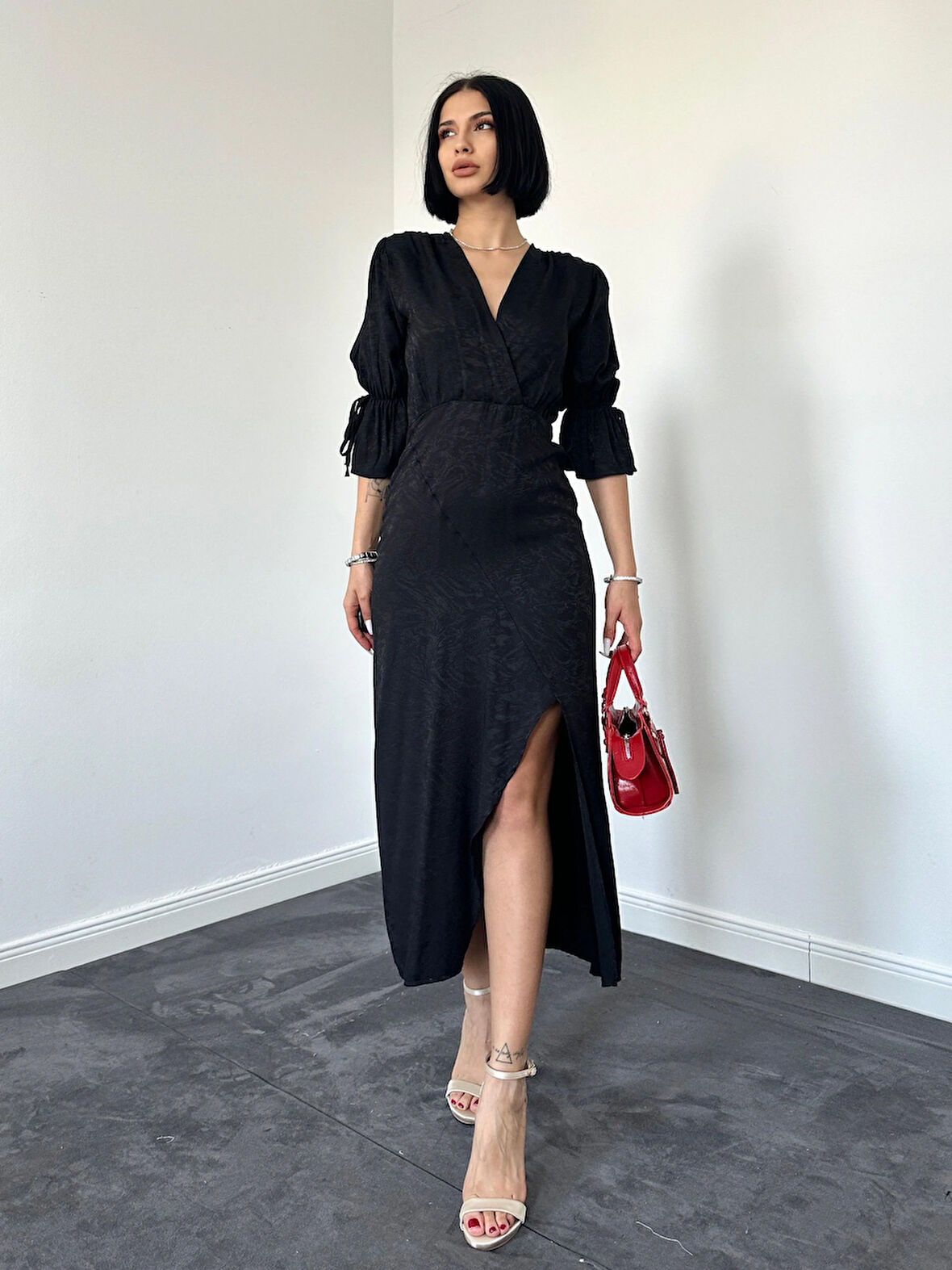 Markano Yırtmaçlı Jakar Elbise