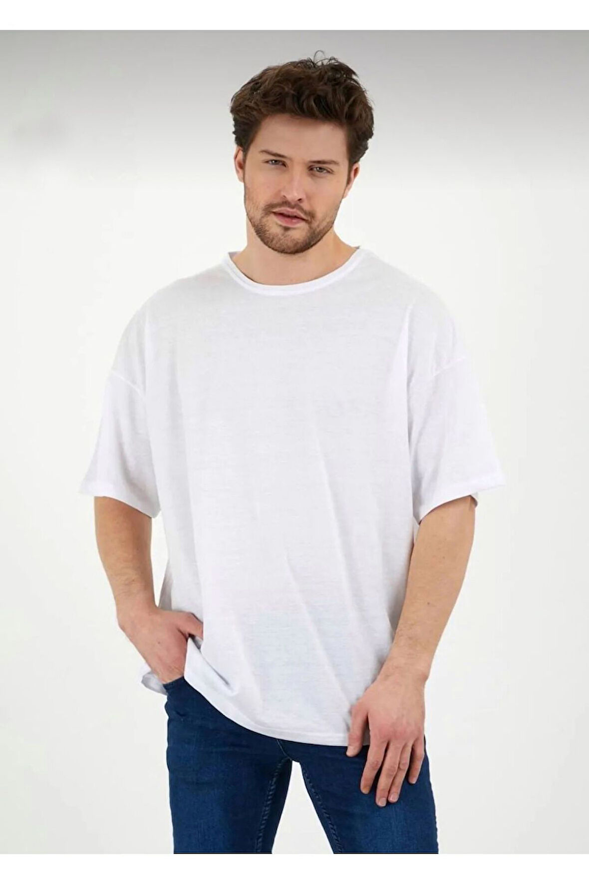 Erkek Oversize Pamuklu Bisiklet Yaka Kısa Kollu T-shirt