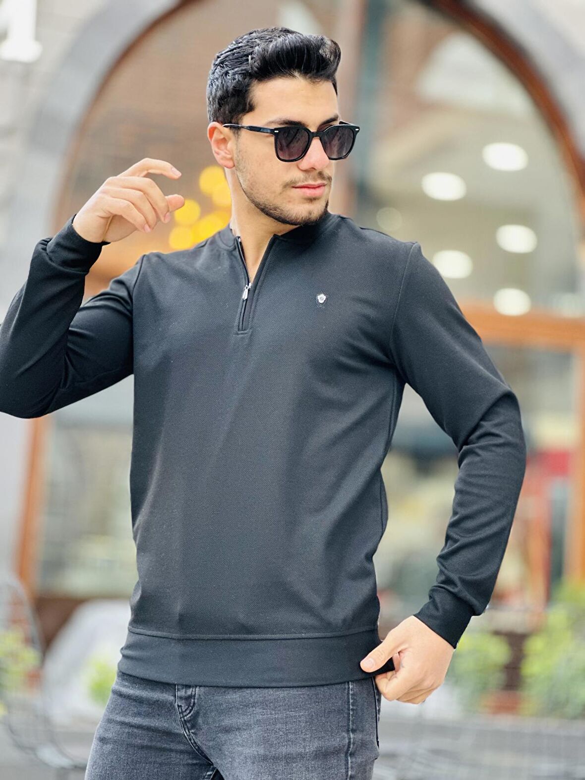 Yarım Fermuarlı Kolej Yaka Sweatshirt Regular Fit-Siyah