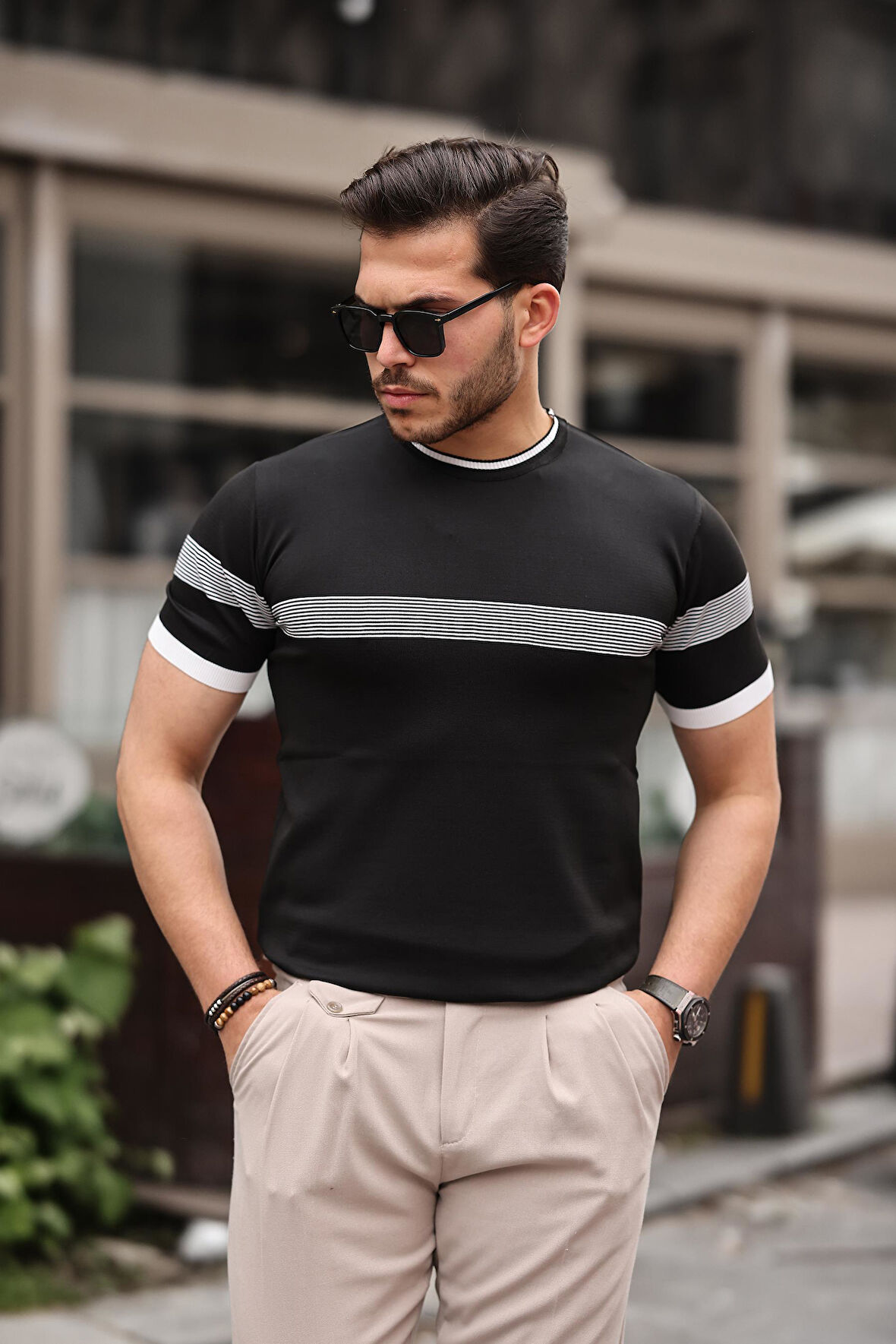 Miron Siyah Sıfır Yaka Çizgili Triko Tişört- 2418