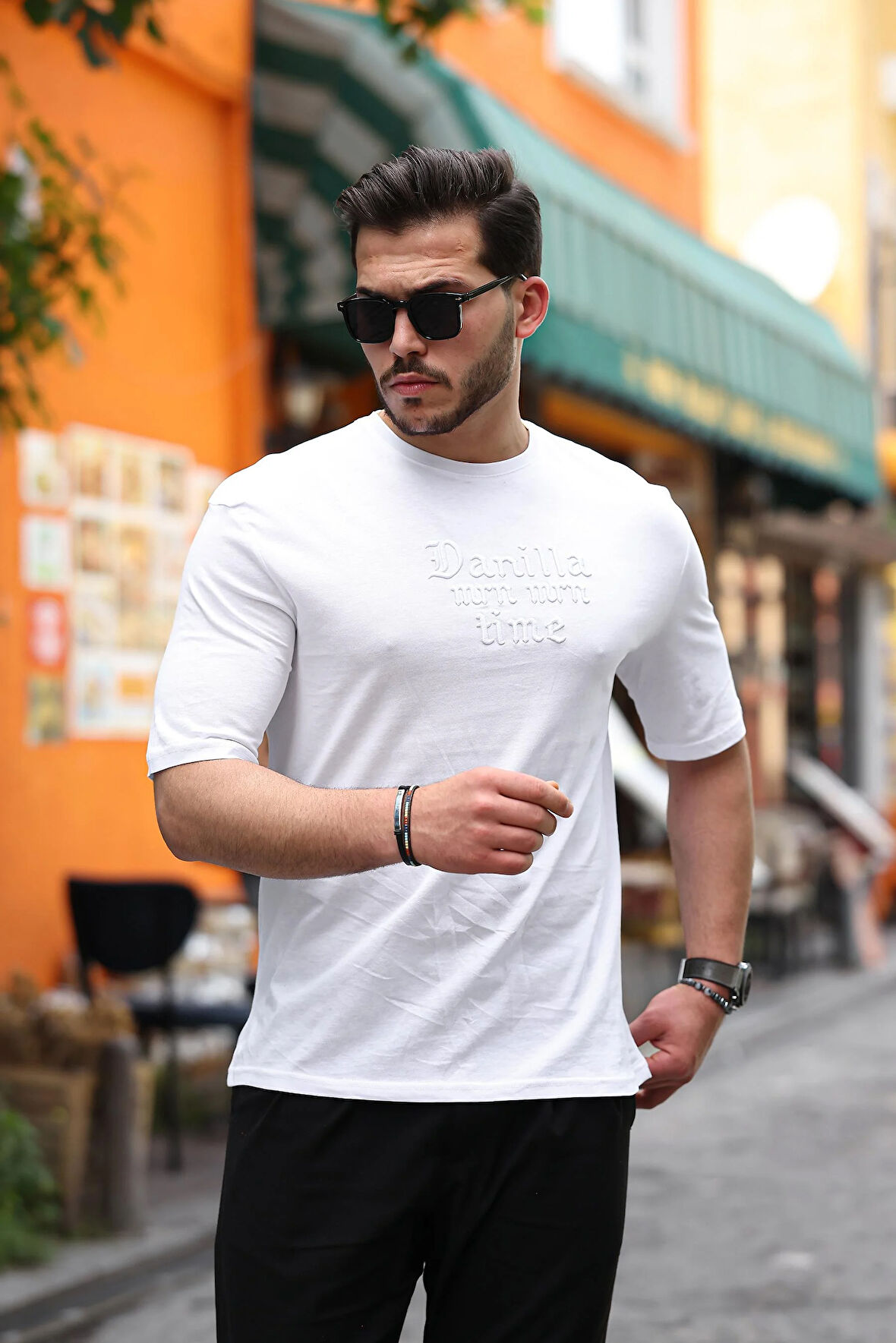 Miron Beyaz Ön Arka Nakışlı Oversize Kısa Kollu Tişört- 2422