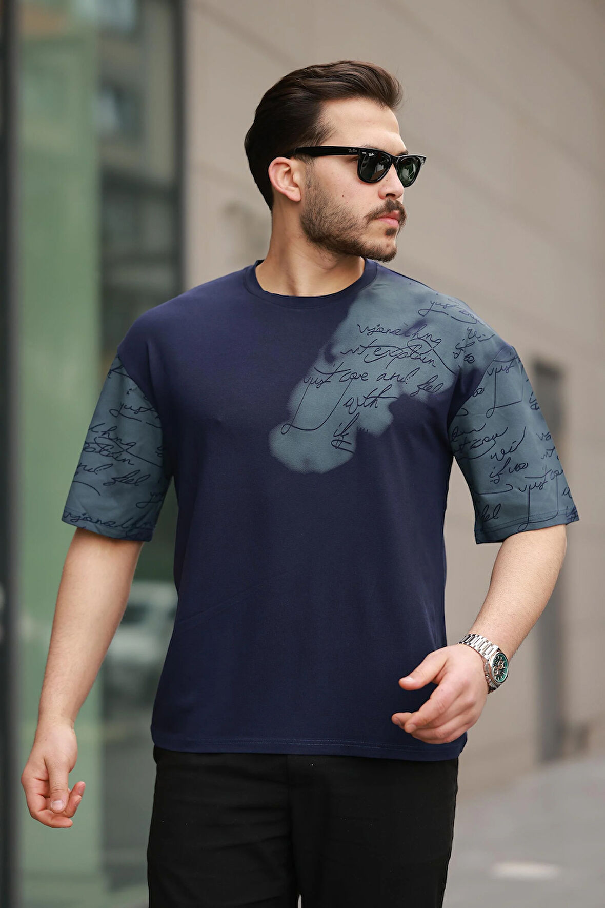 Miron Lacivert Kol Baskı Detaylı Sıfır Yaka Oversize Kısa Kollu Tişört -2506