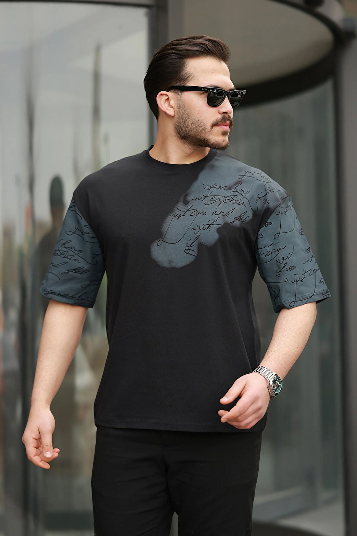 Miron Siyah Kol Baskı Detaylı Sıfır Yaka Oversize Kısa Kollu Tişört -2506