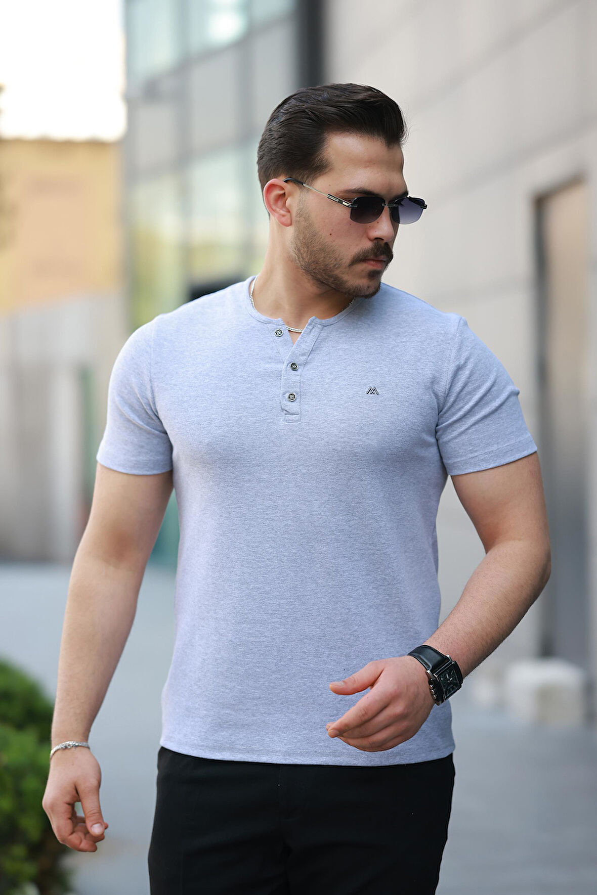 Miron Gri Önü Düğmeli Sıfır Yaka Kısa Kollu Regular Fit Tişört- 2510