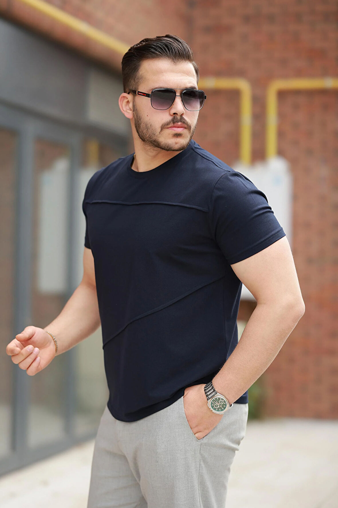 Miron Lacivert Parçalı Dikiş Detaylı Regular Fit Kısa Kollu Tişört -2523