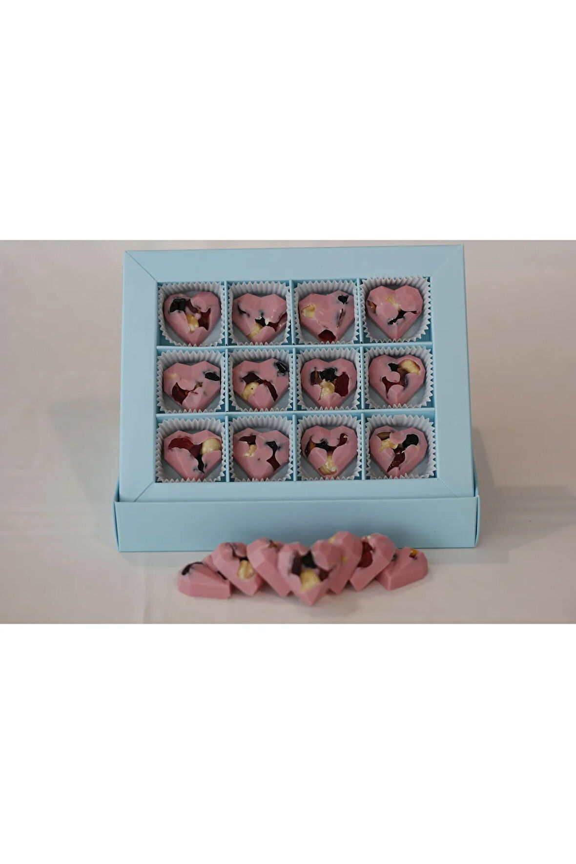 Kalpli Spesiyal Çilek Çikolatalı Hediyelik Çikolata (250 gr)