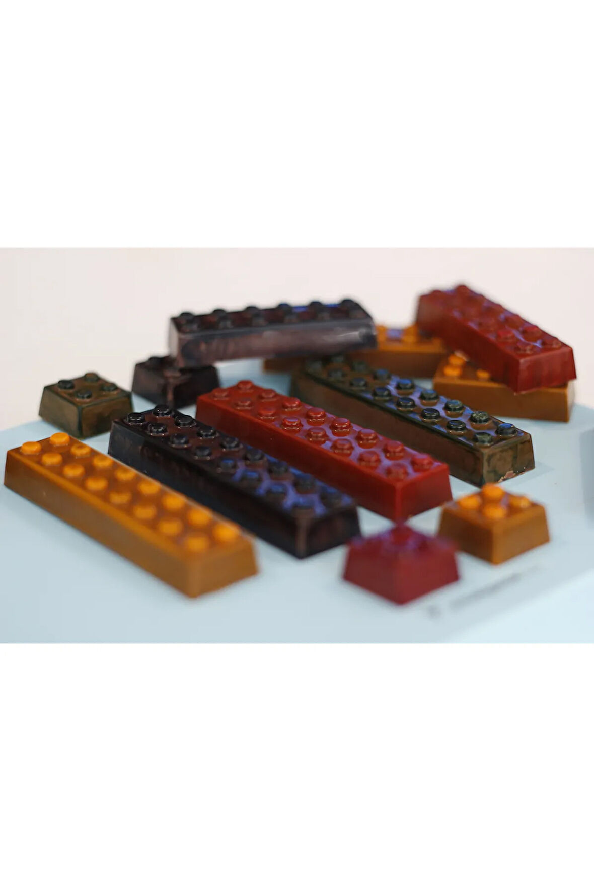 Bitter Çikolata Dolgulu Lego Sütlü Hediyelik Çikolata (250 gr)