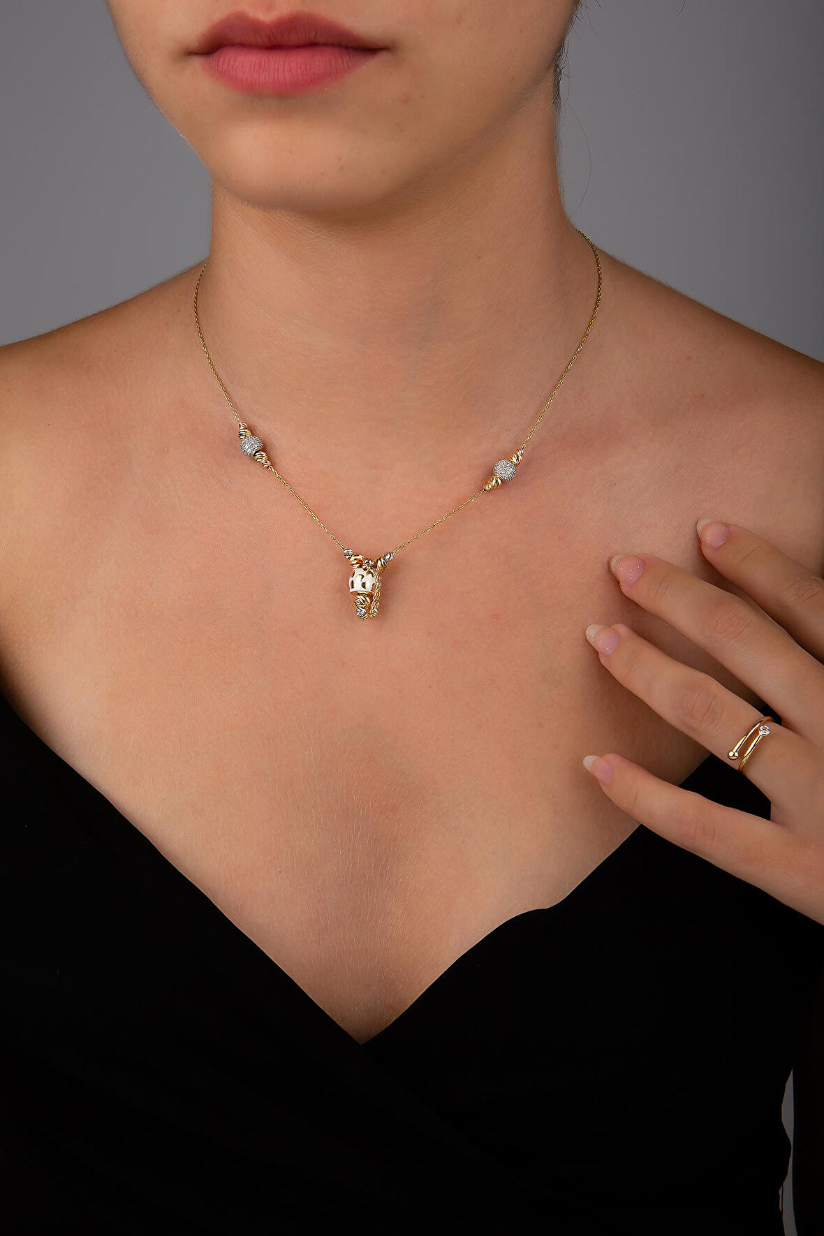 Dorika Sarkıt Kolye