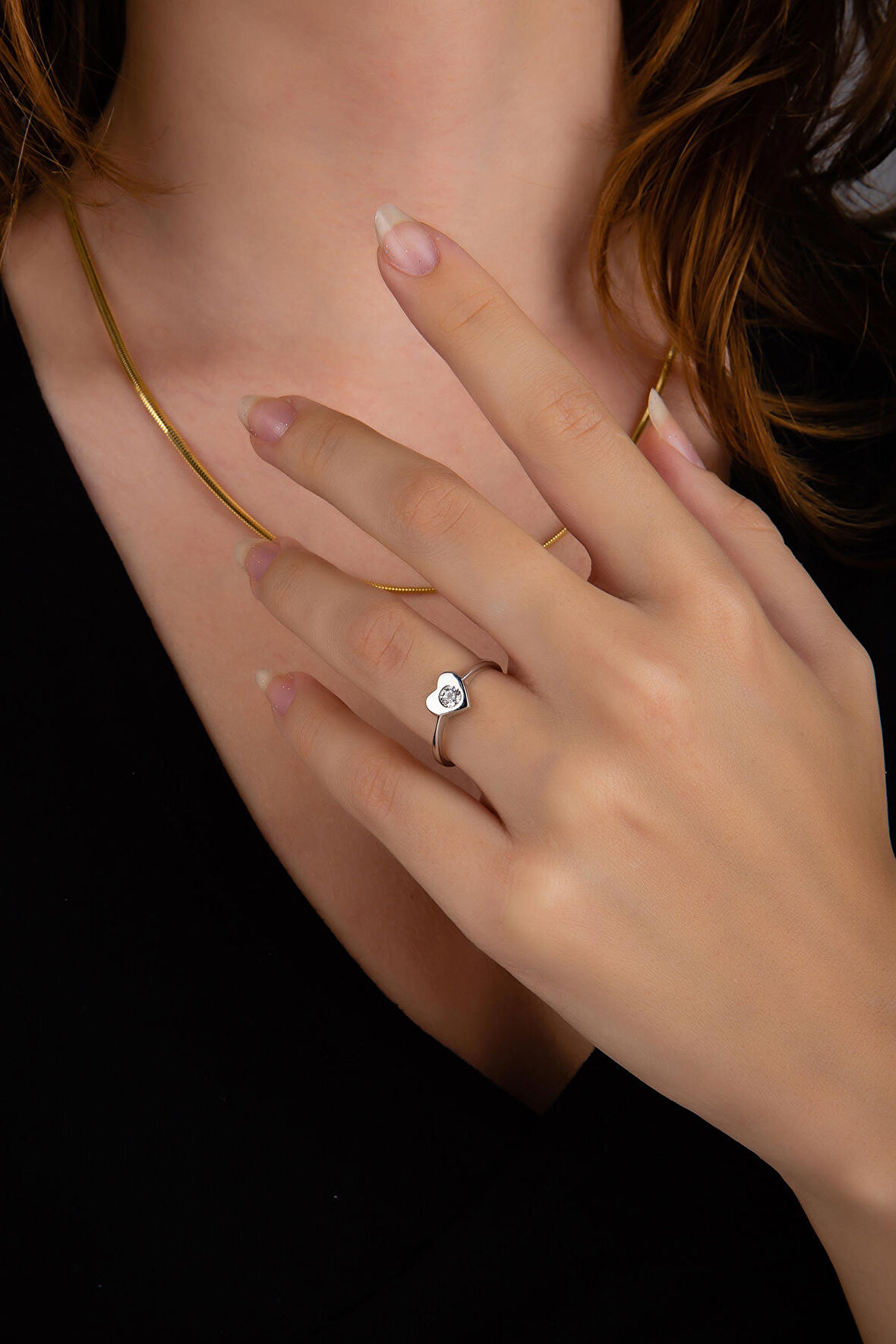 Kalpli Beyaz Yüzük