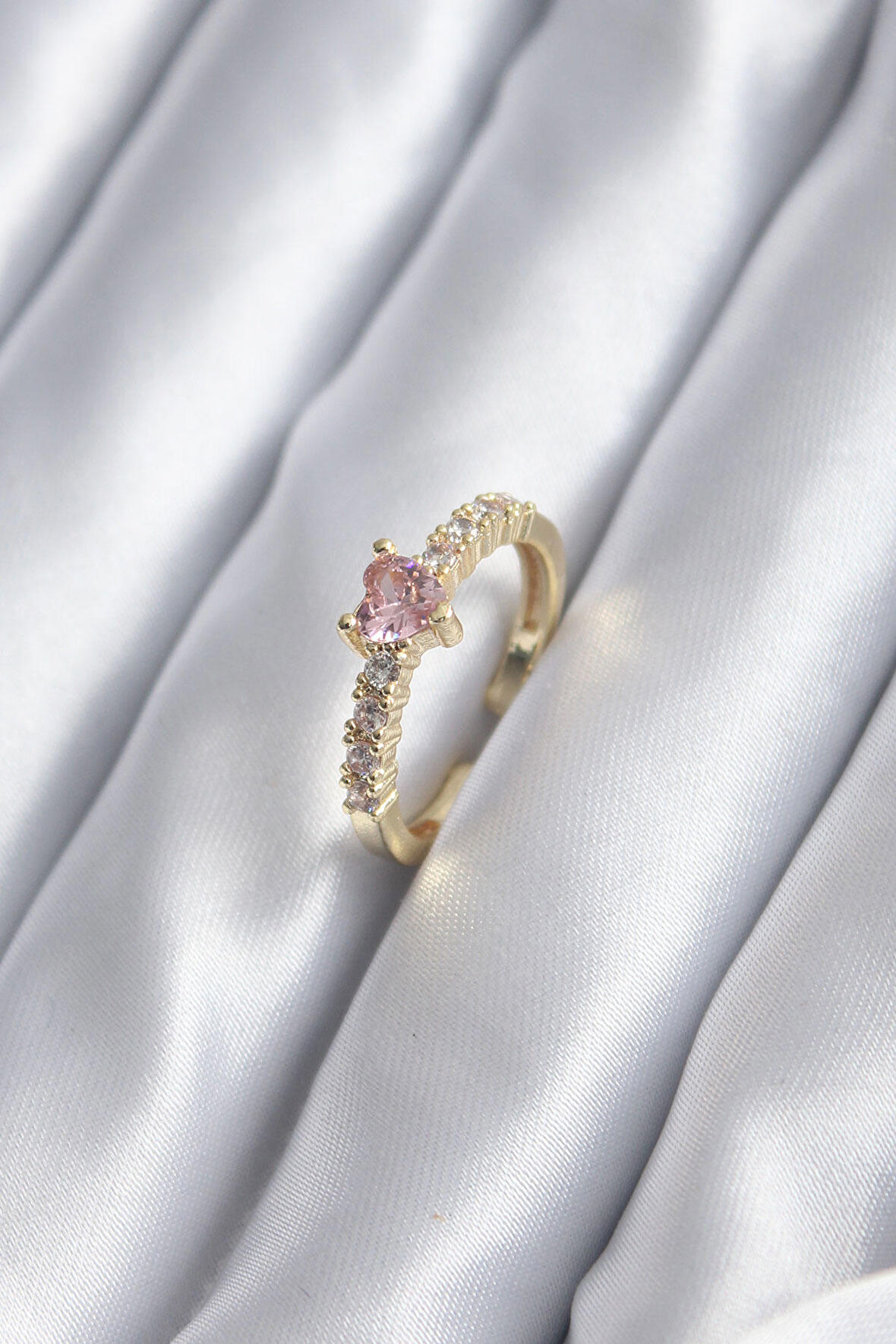 Marydien Gold Renk Zirkon Taşlı Pembe Kristal Kalp Model Kadın Yüzük