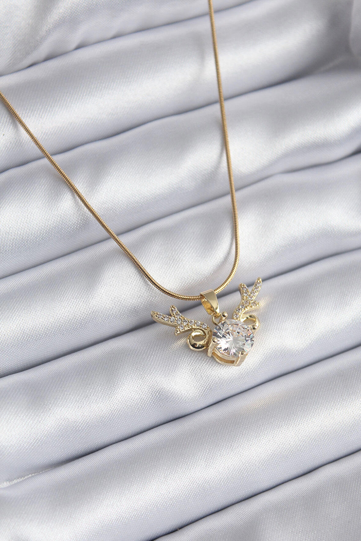 Marydien 316L Çelik Gold Renk Zirkon Taşlı Boynuz Model Kadın Kolye