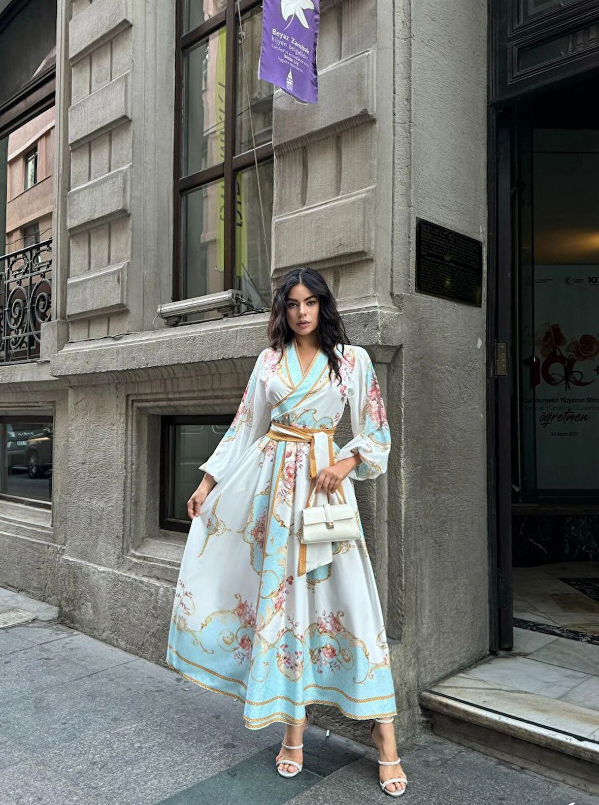 Atlas & Şifon Kumaş Astarlı Kuşaklı Elbise