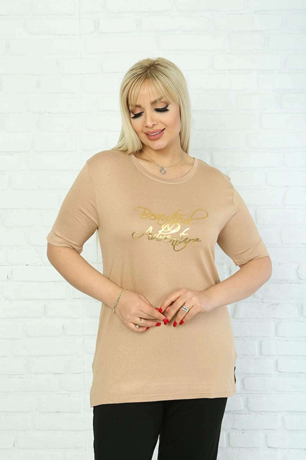 Kadın Büyük Beden Bej Varak Detaylı T-shirt