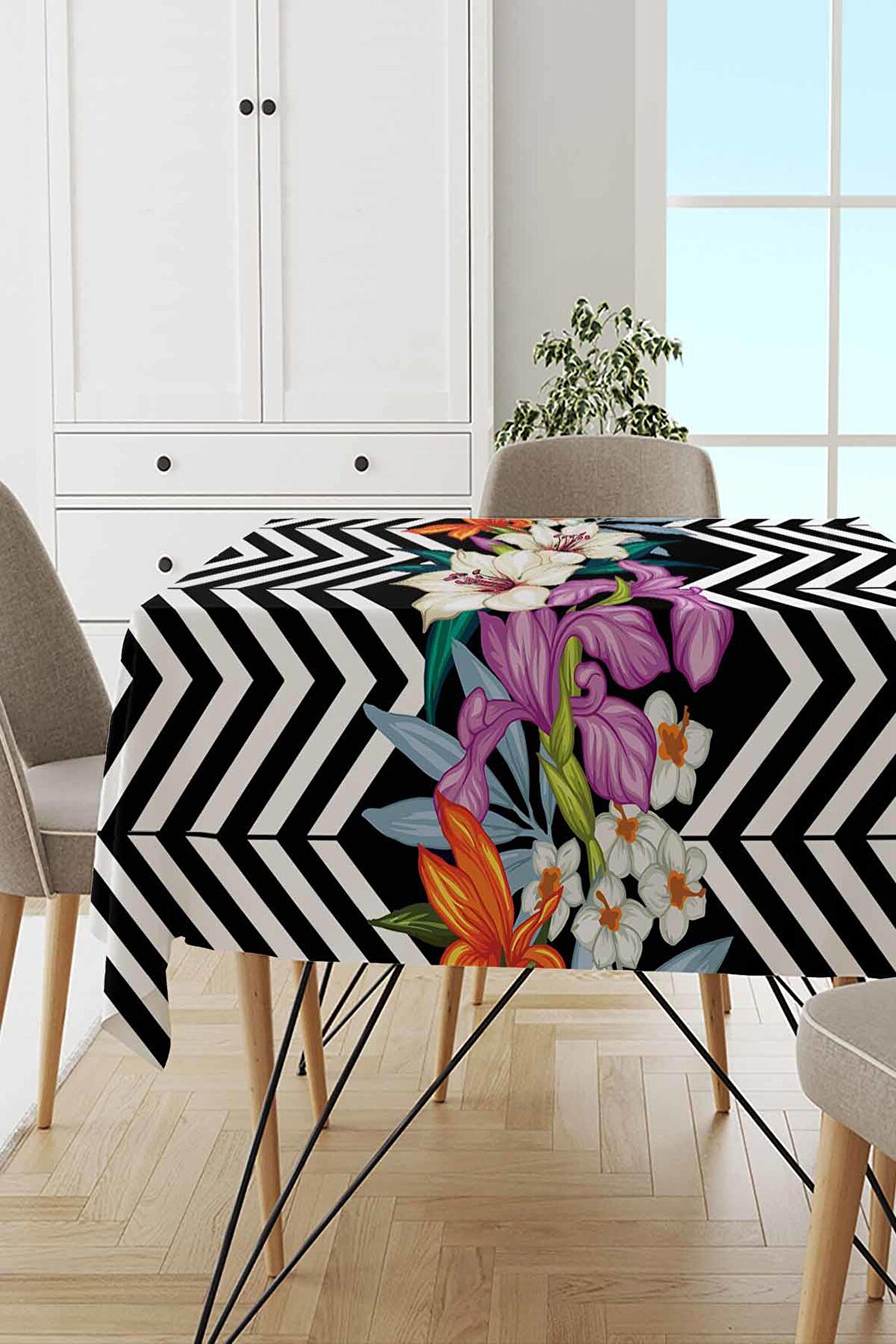 Renkli Çiçek Desenli Dokuma Leke Tutmaz Masa Örtüsü MSO405