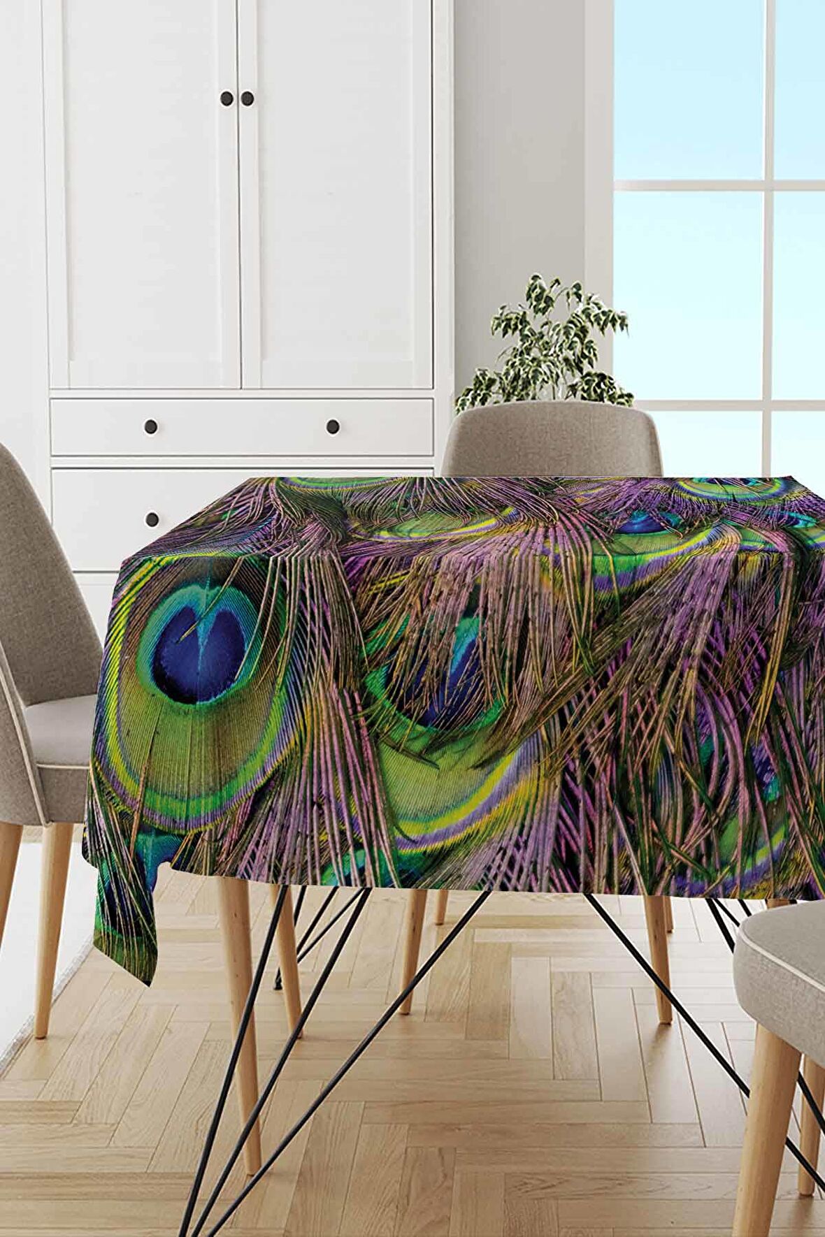 Çok Renkli Tavuş Kuşu Dokuma Leke Tutmaz Masa Örtüsü MSO449